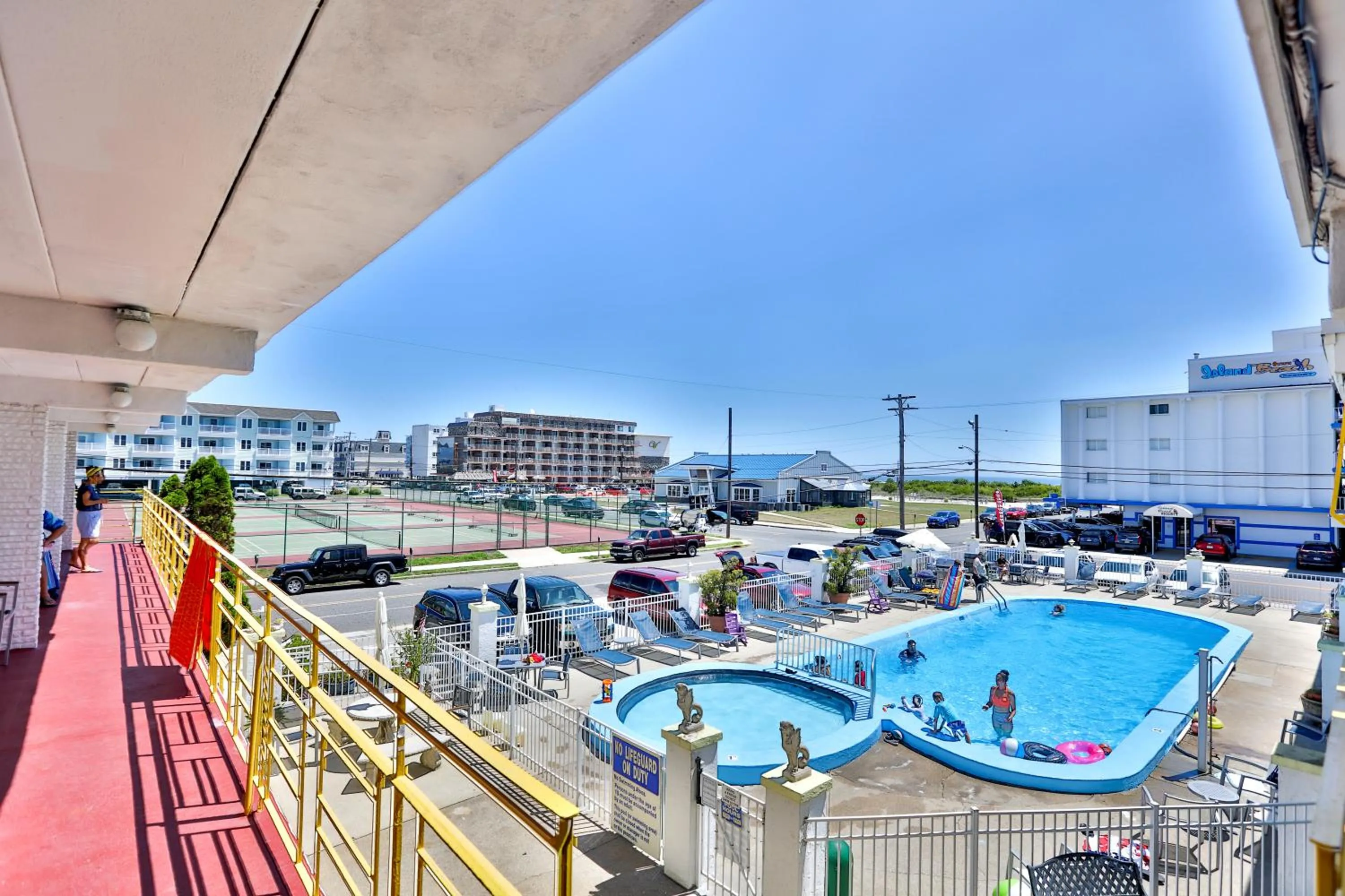 Pool view in Viking Motel
