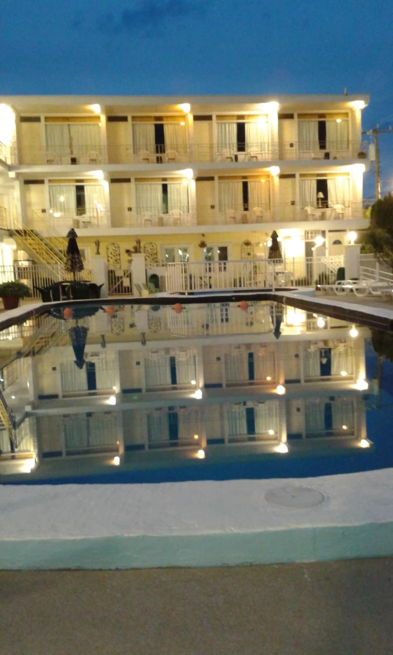 Property building in Viking Motel