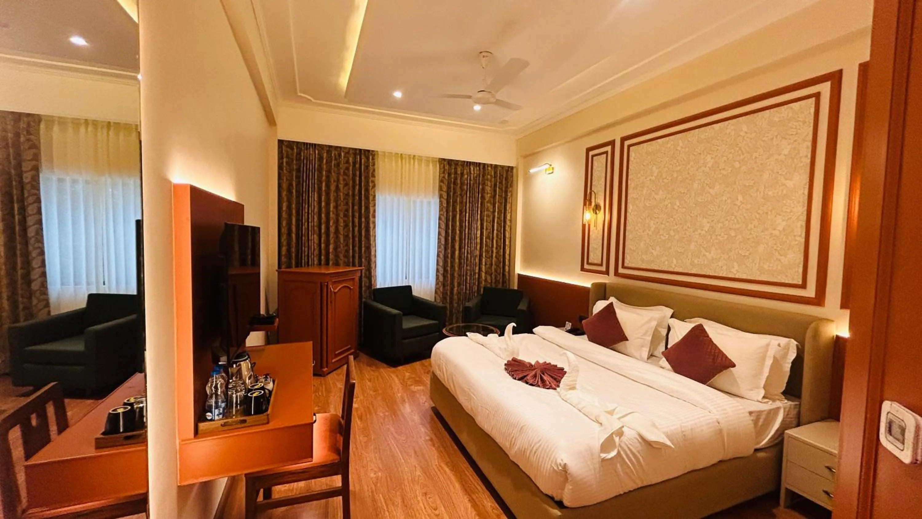 Bed in Hotel Kamal Palace