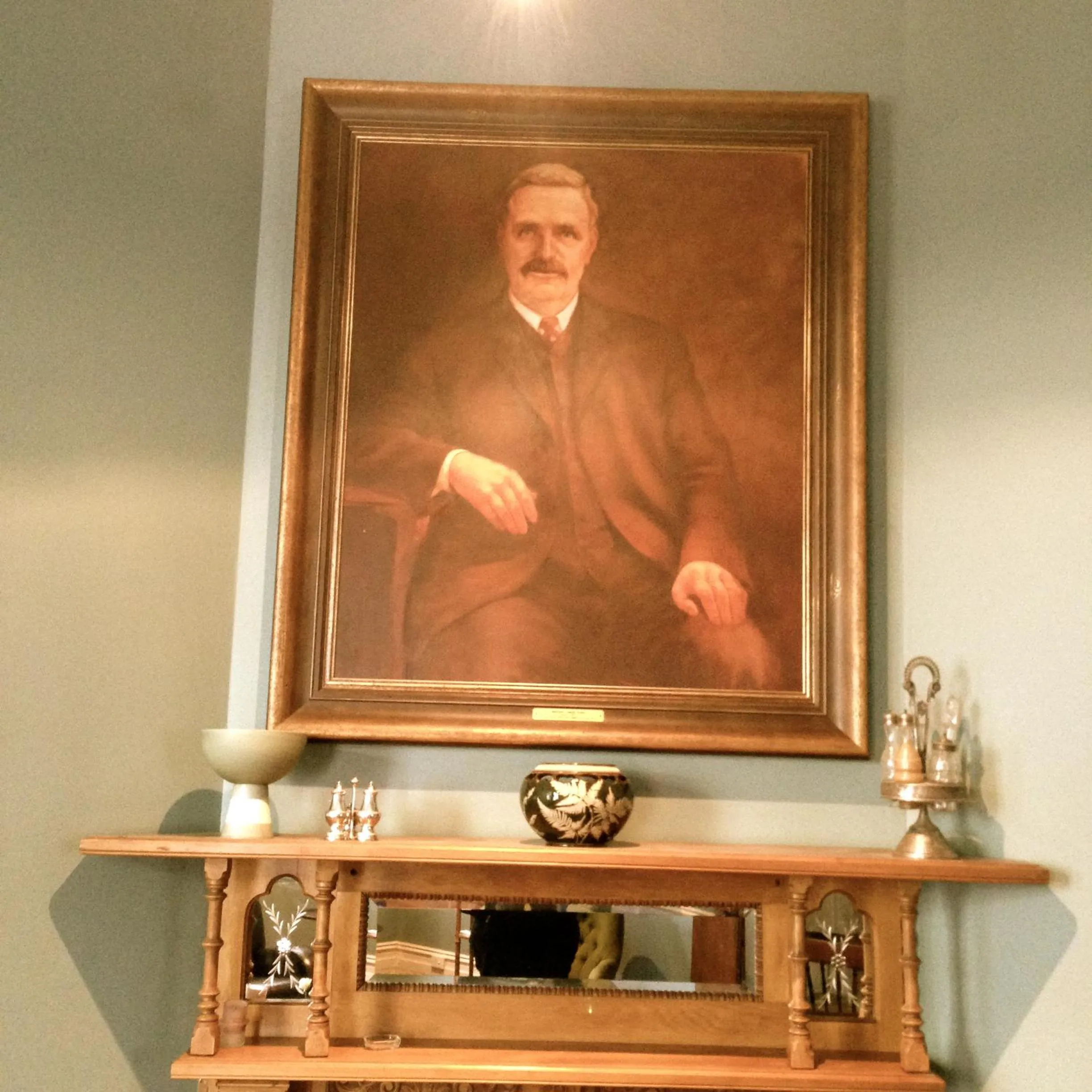 Facade/entrance in The York Palace Accommodation