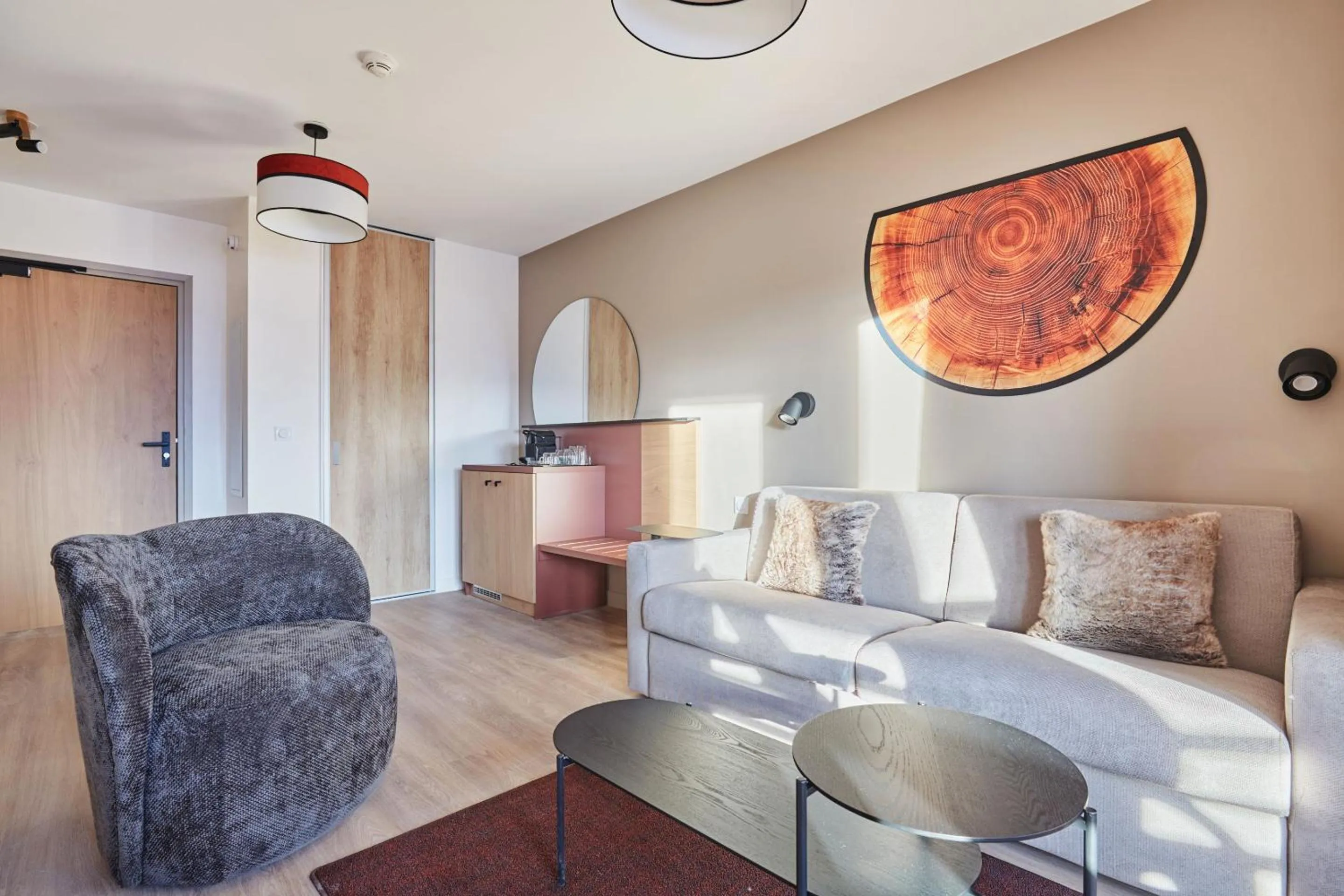 Seating area in Hotel L'Ecrin Blanc by Odalys