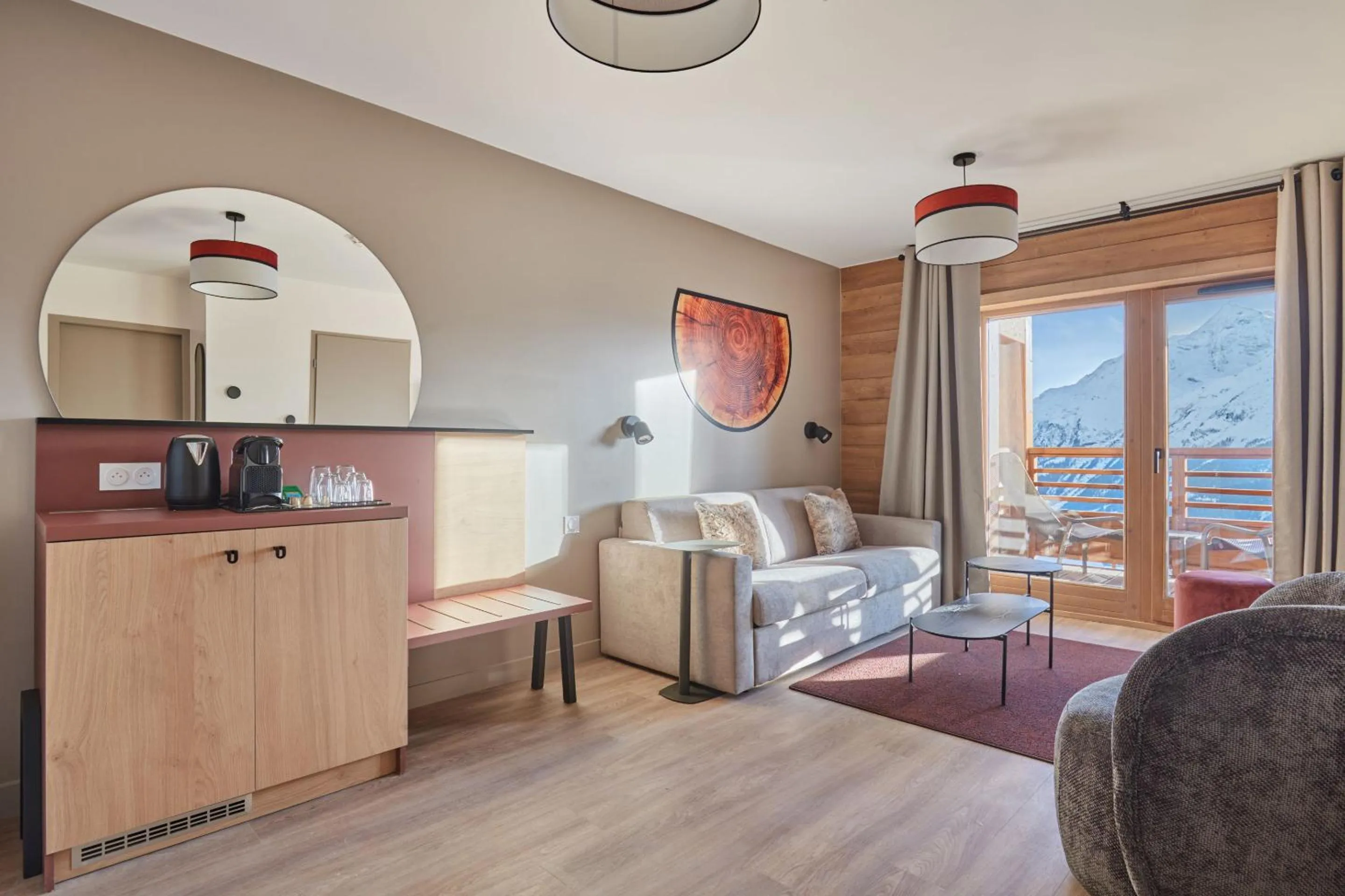 Seating area in Hotel L'Ecrin Blanc by Odalys