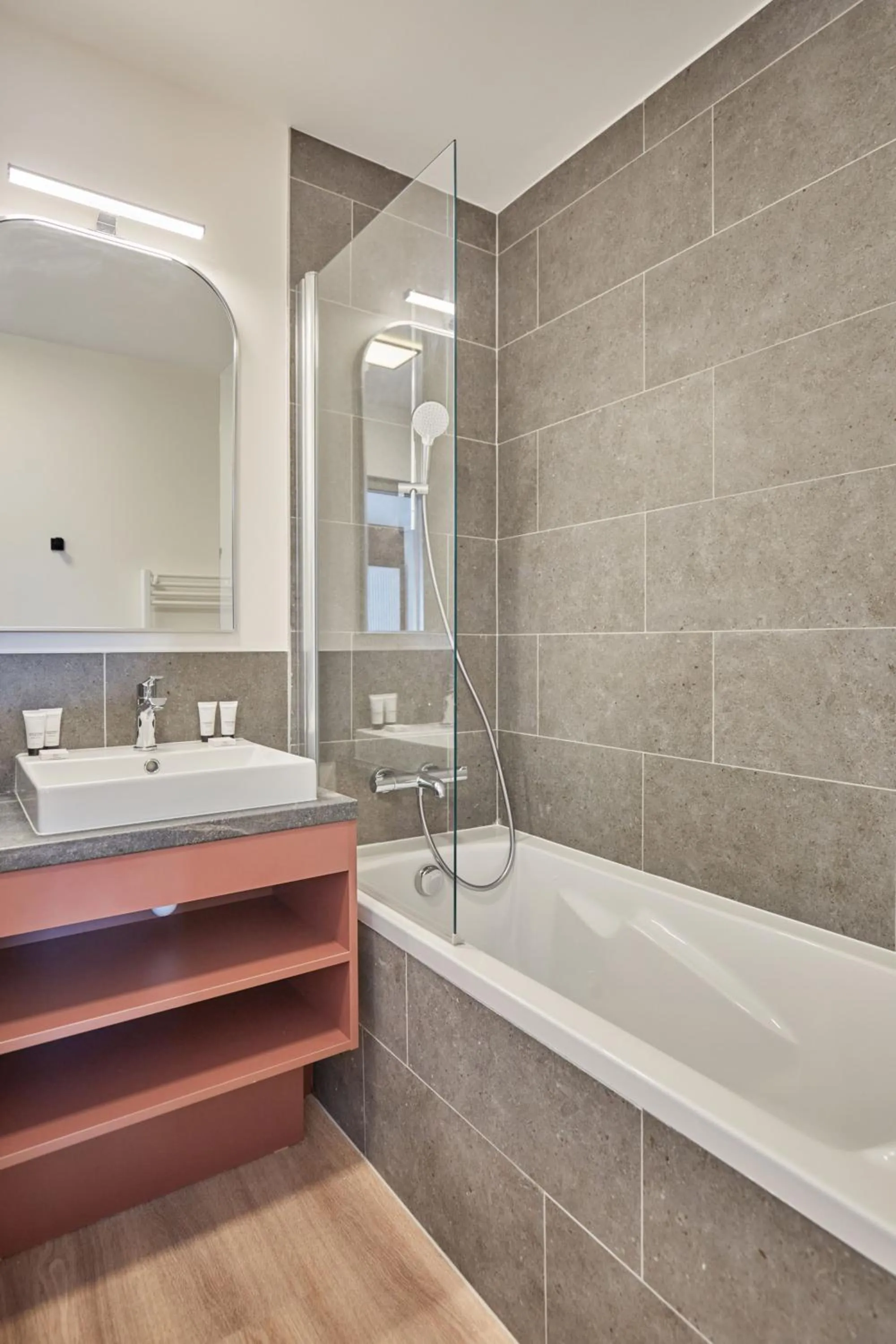 Bathroom in Hotel L'Ecrin Blanc by Odalys