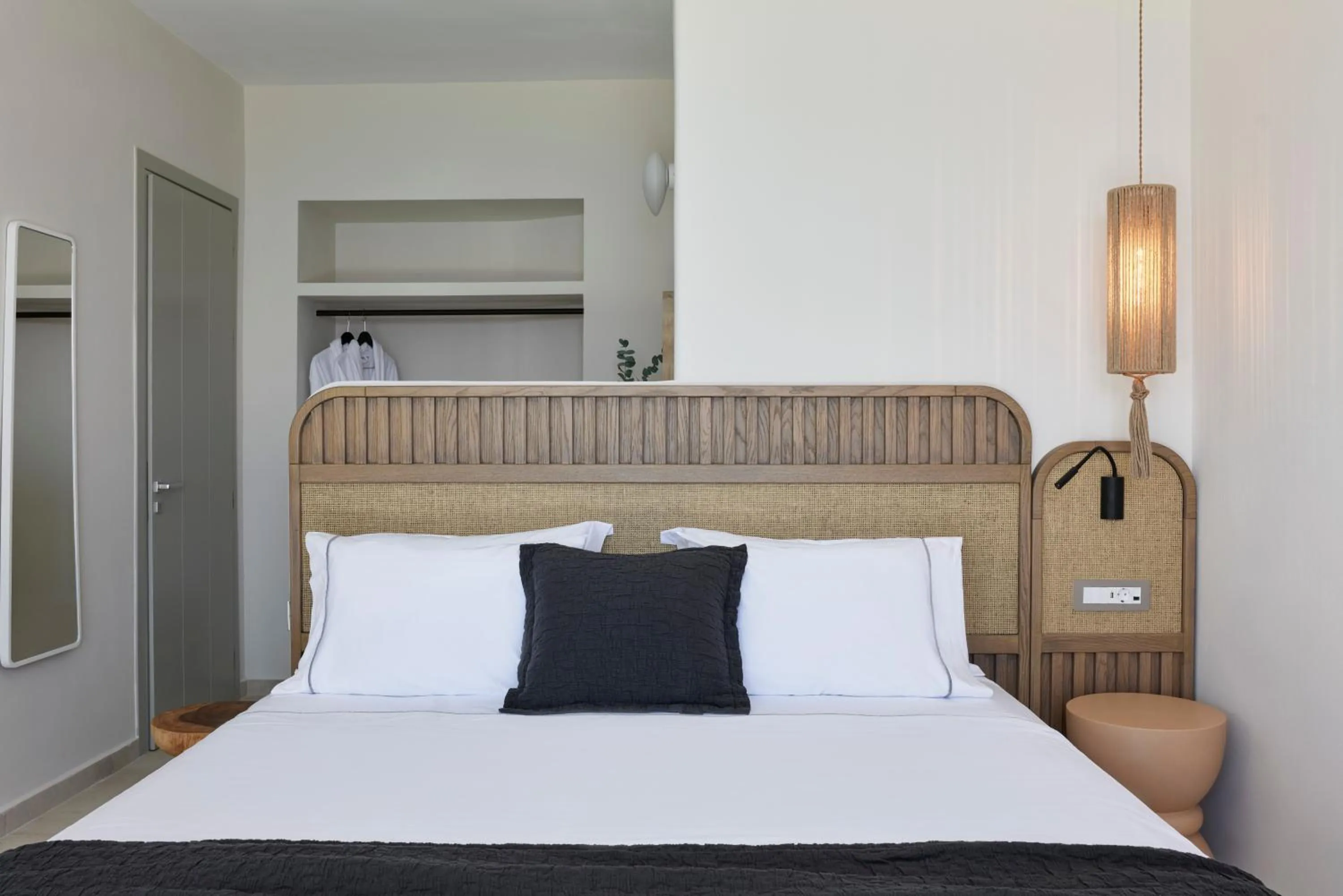 Bedroom, Bed in Apanemo Hotel & Suites