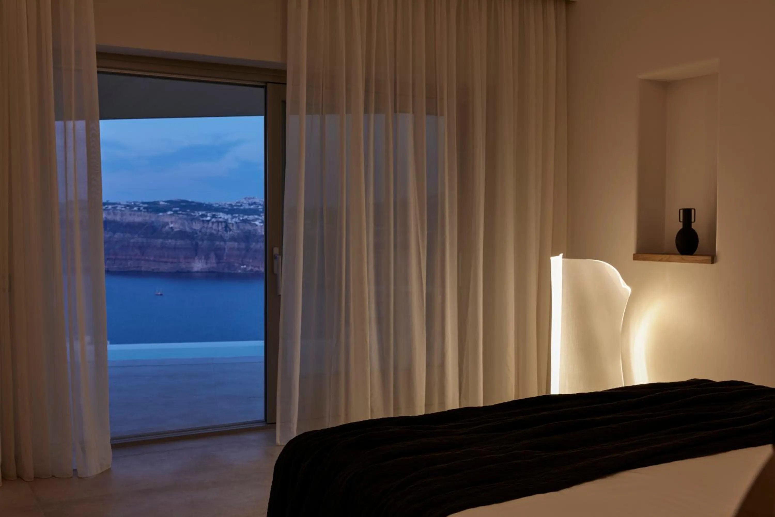 Natural landscape, Bed in Apanemo Hotel & Suites