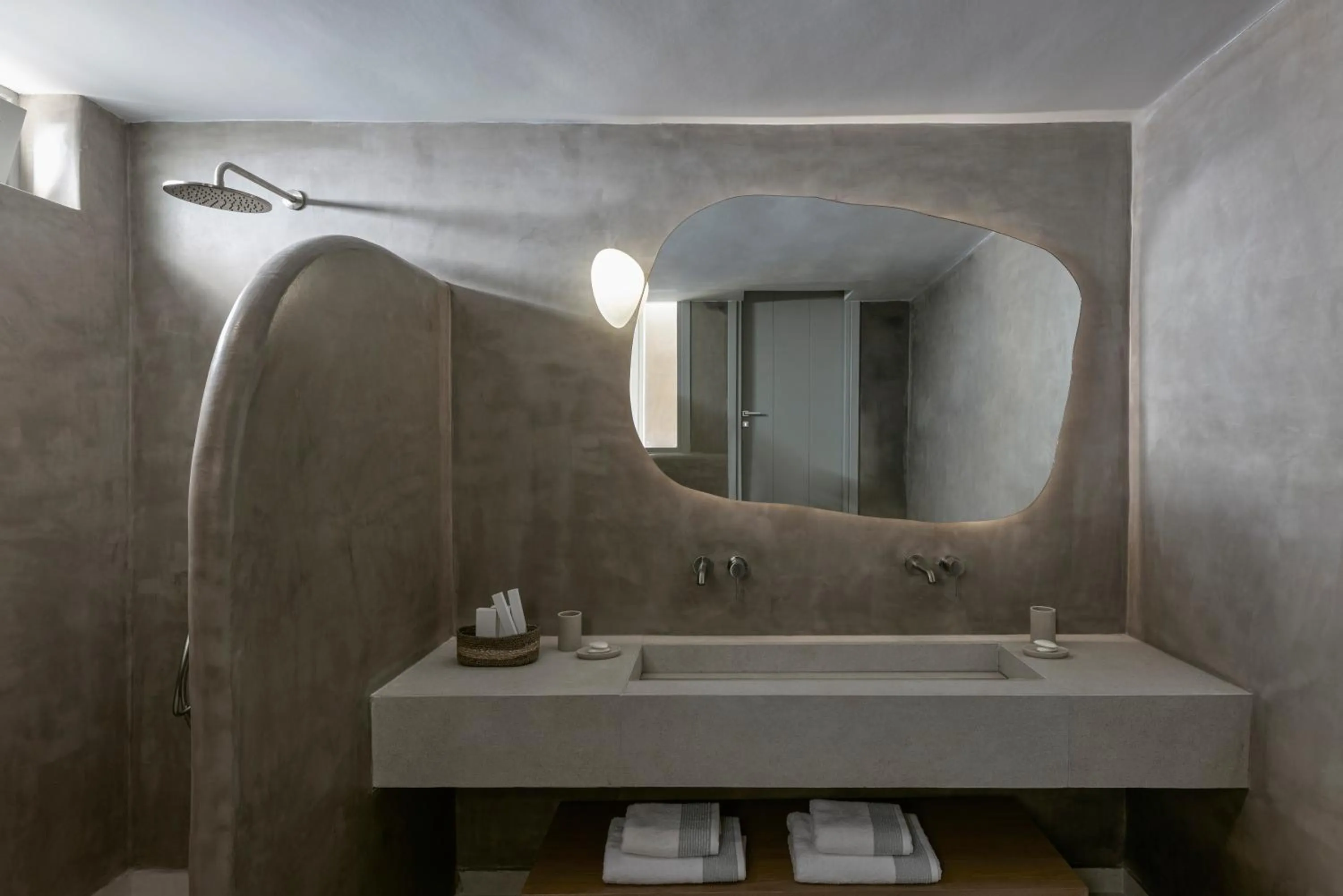 Bathroom in Apanemo Hotel & Suites