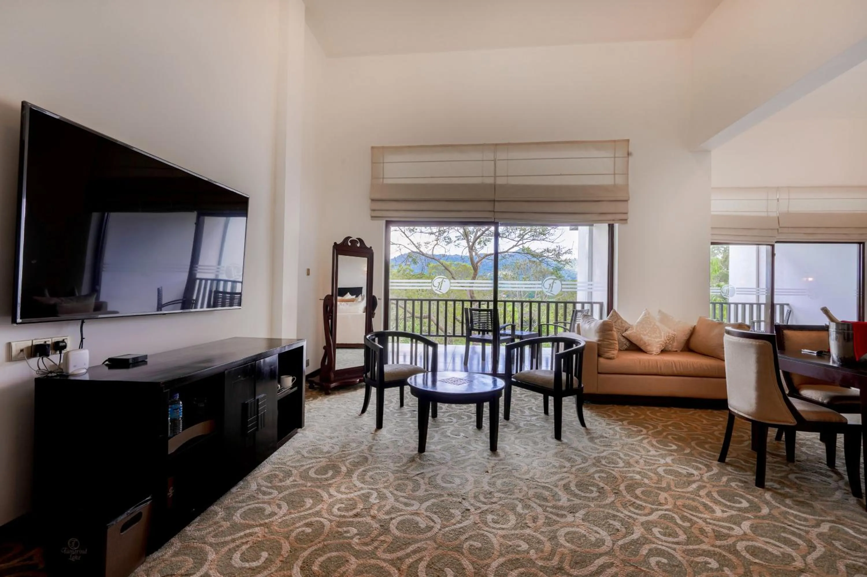 TV and multimedia in Grand Tamarind Lake