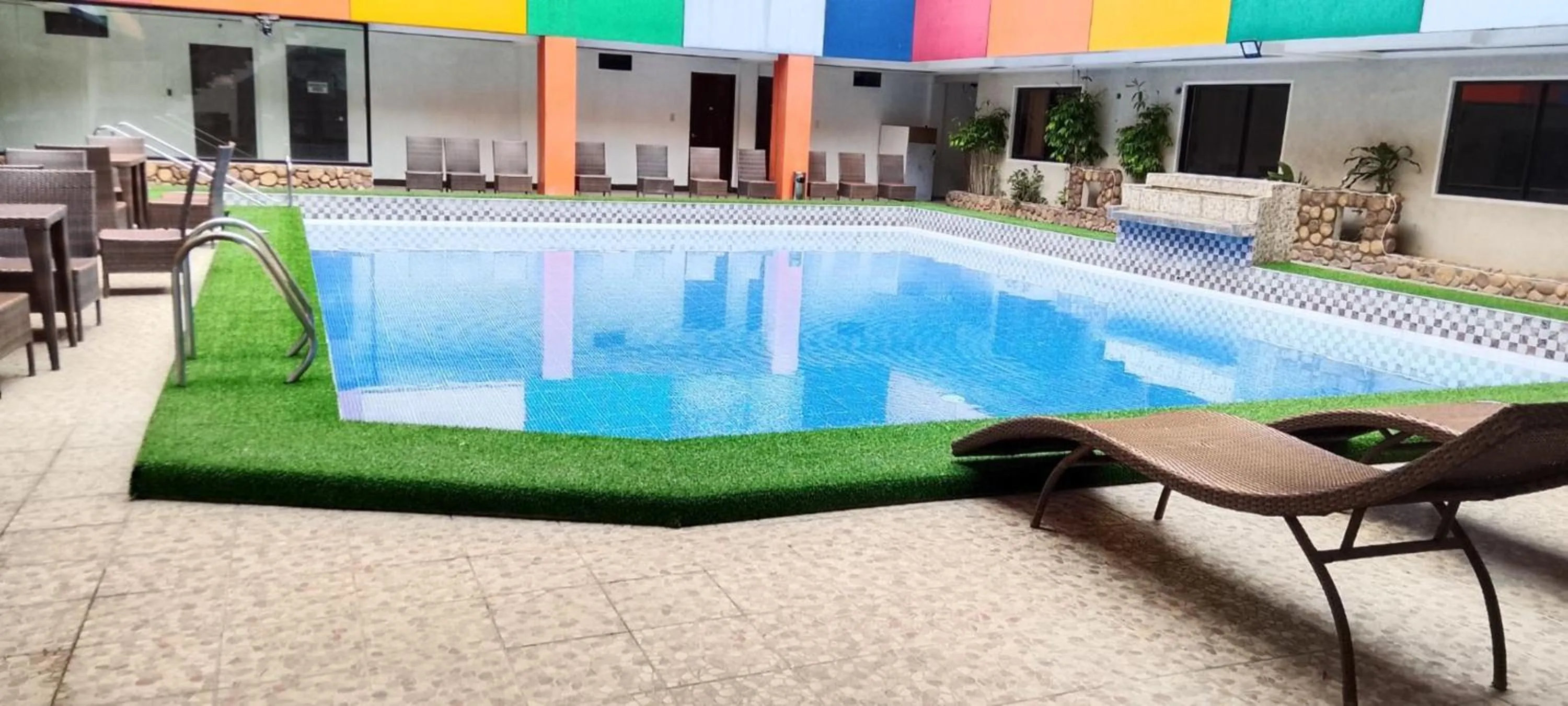 Fave Hotel Angeles City formerly Hotel America