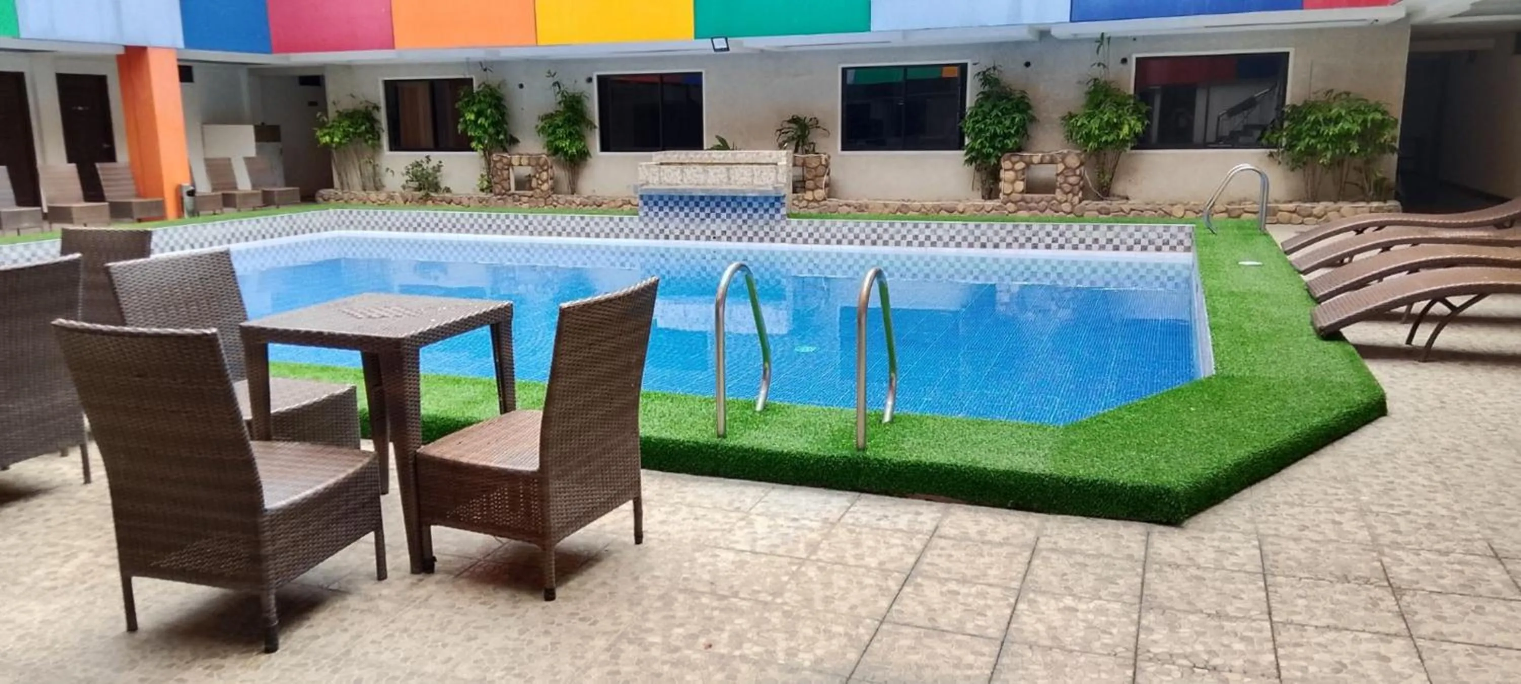 Fave Hotel Angeles City formerly Hotel America