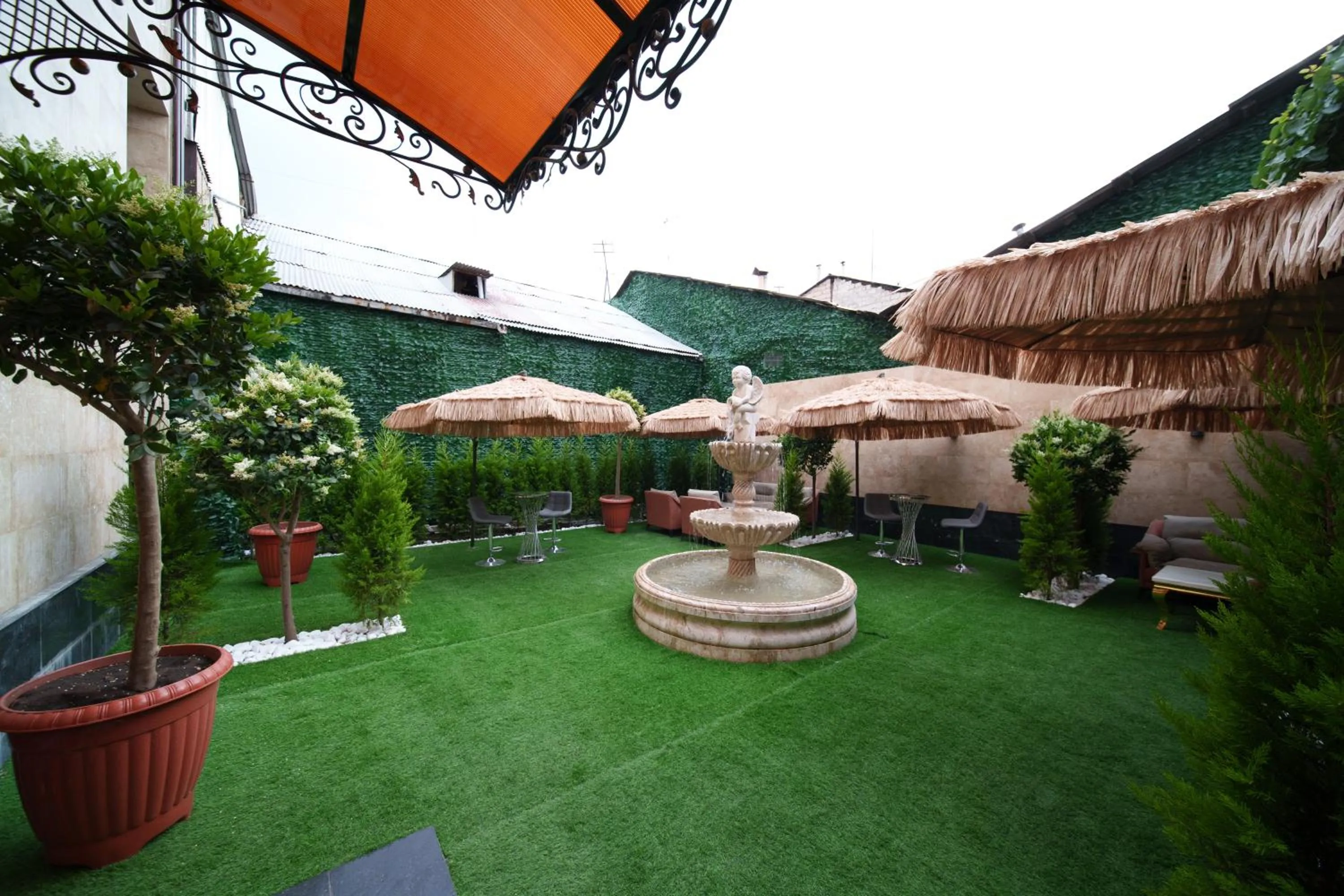 Day in Emmanuel Hotel Yerevan