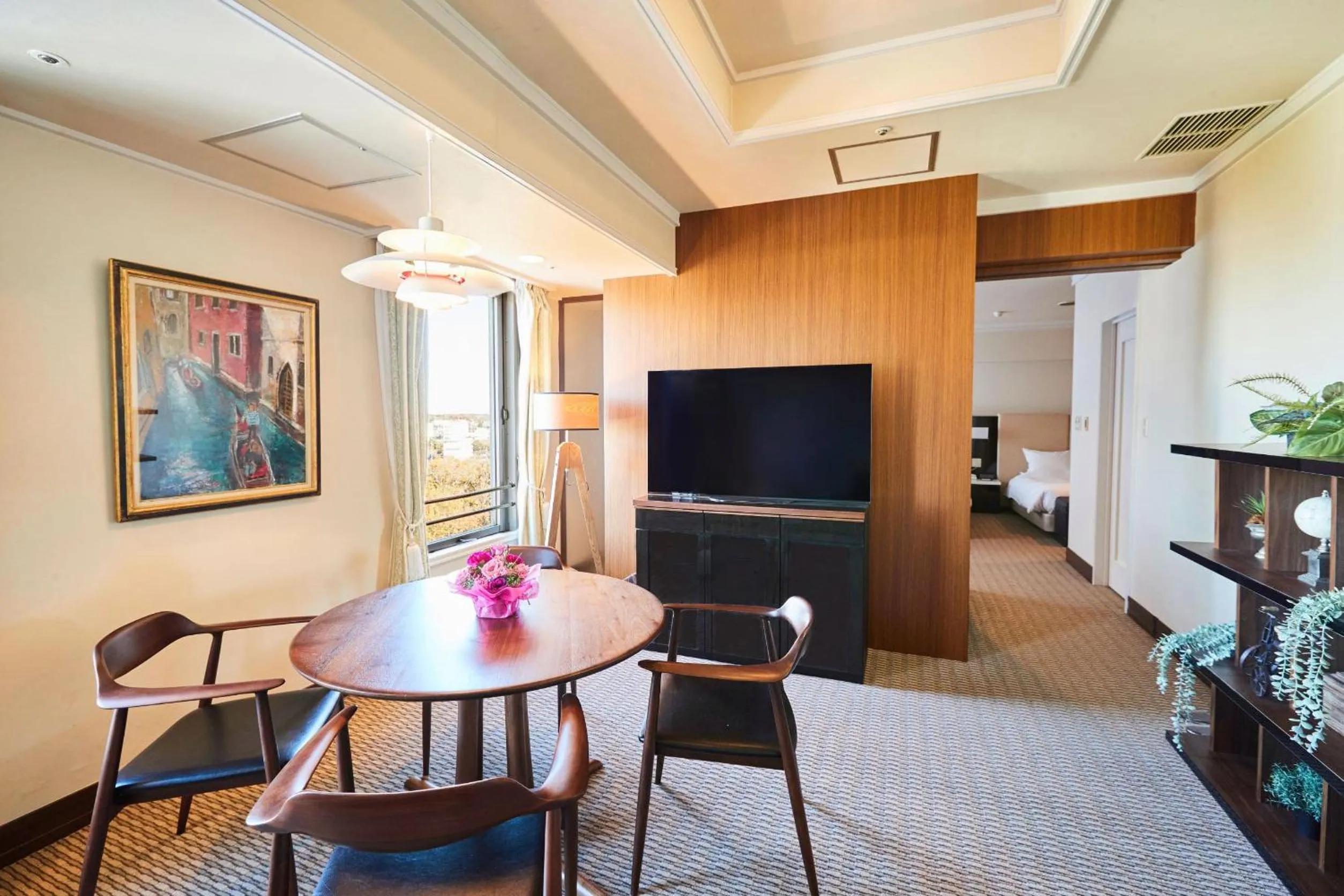 Photo of the whole room in Hotel Crystal Palace