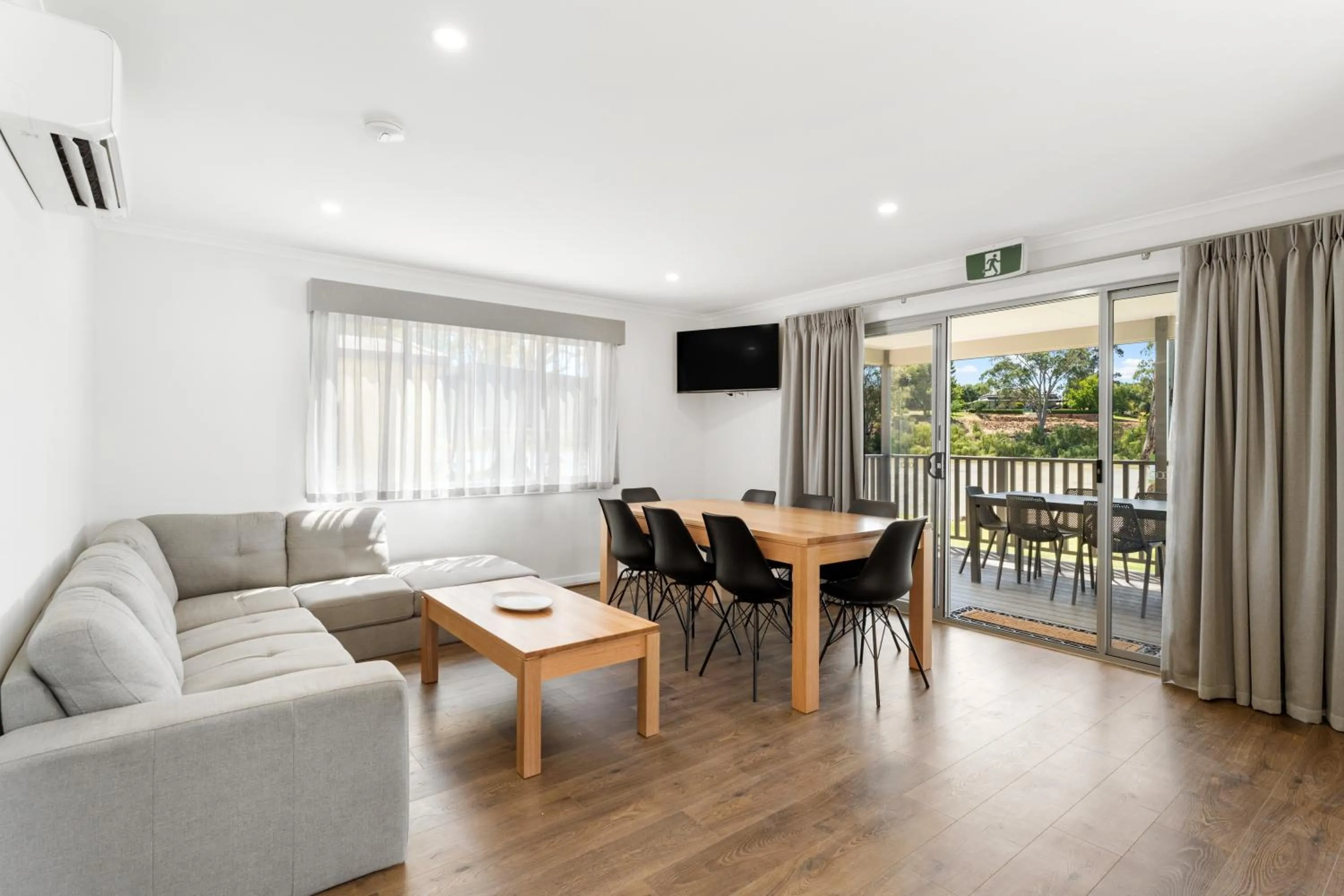 Photo of the whole room in Echo Holiday Parks - Renmark