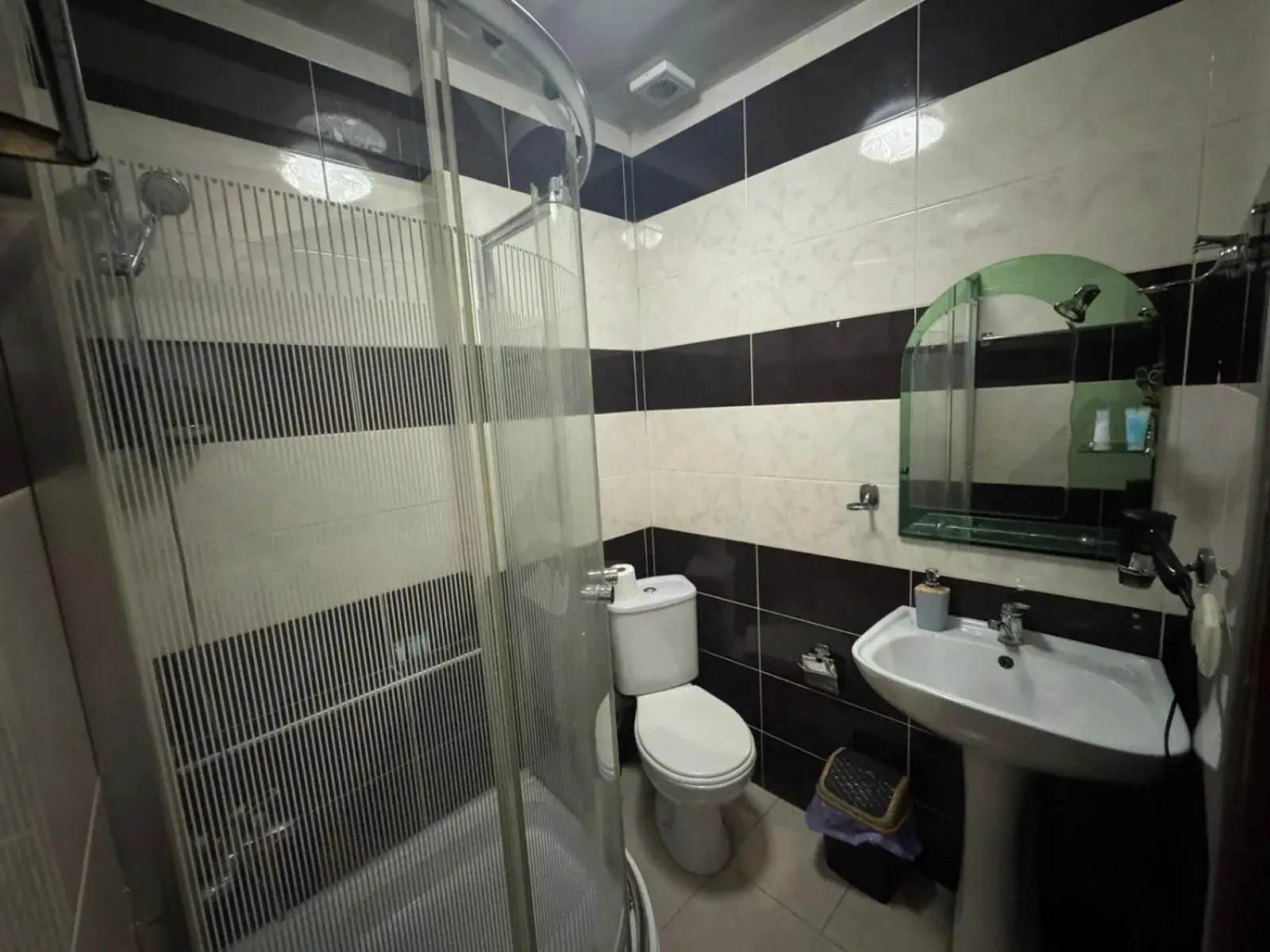 Budget Double Room in Hotel Elite Budget Double Room in Hotel Elite