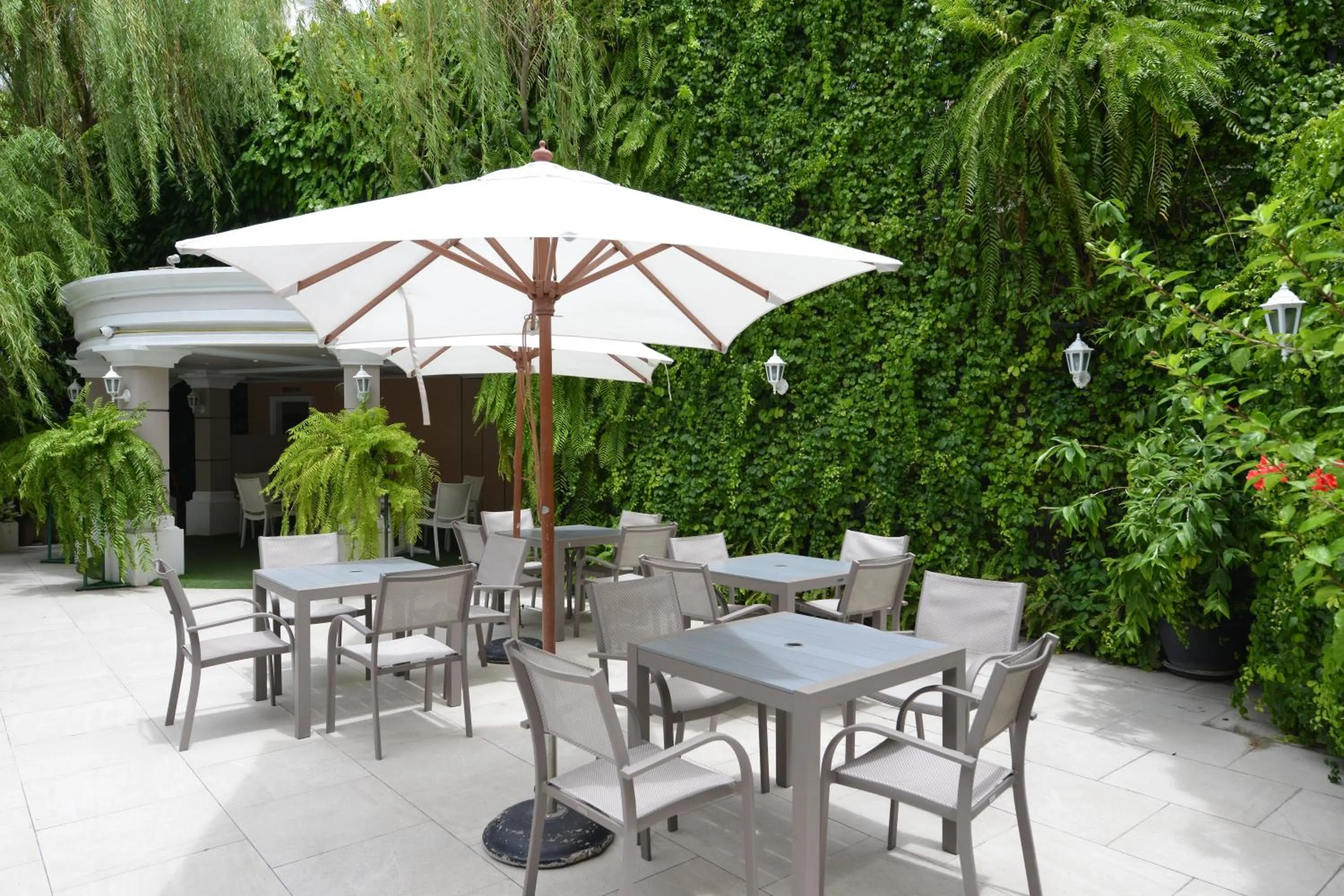 Swimming pool in The Beverly Hotel Pattaya