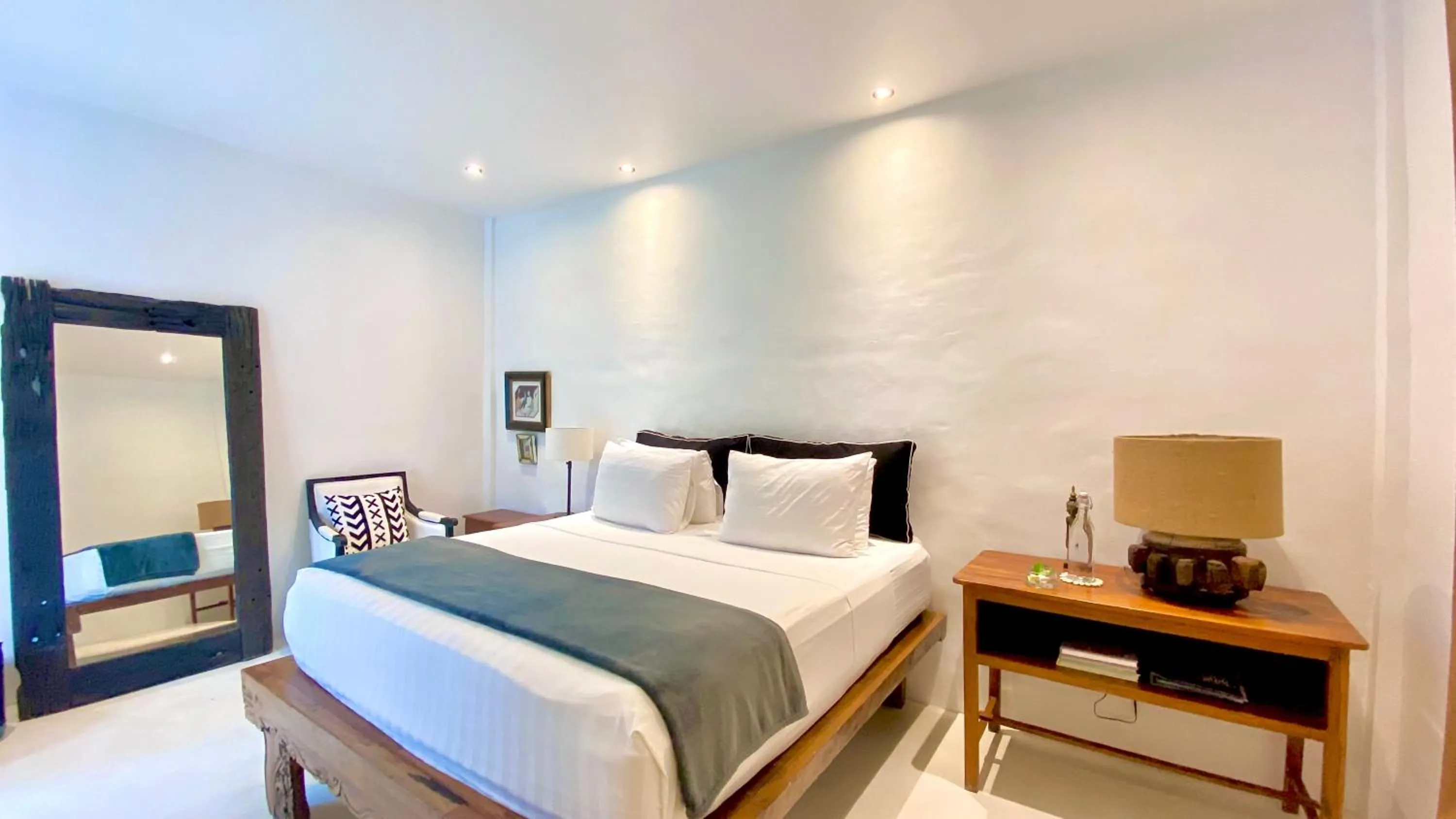 Bedroom, Bed in The Apartments Umalas