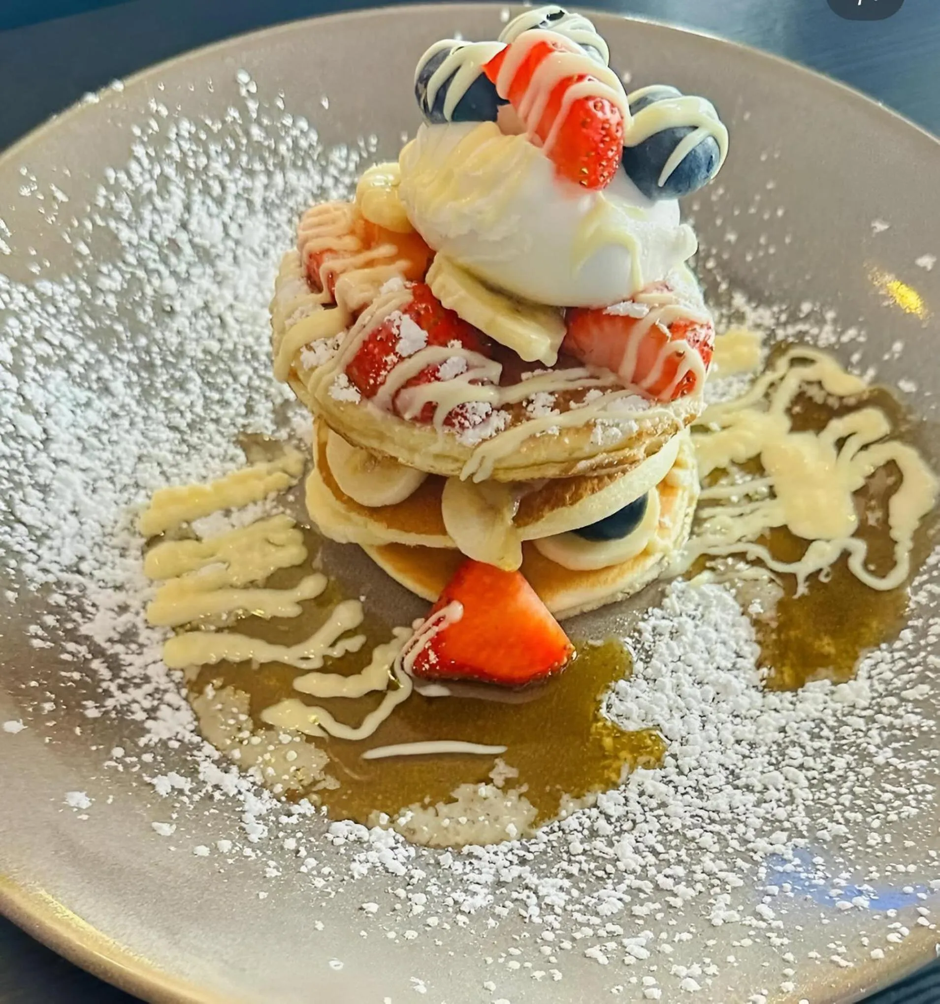 Dining area in Rivers hotel