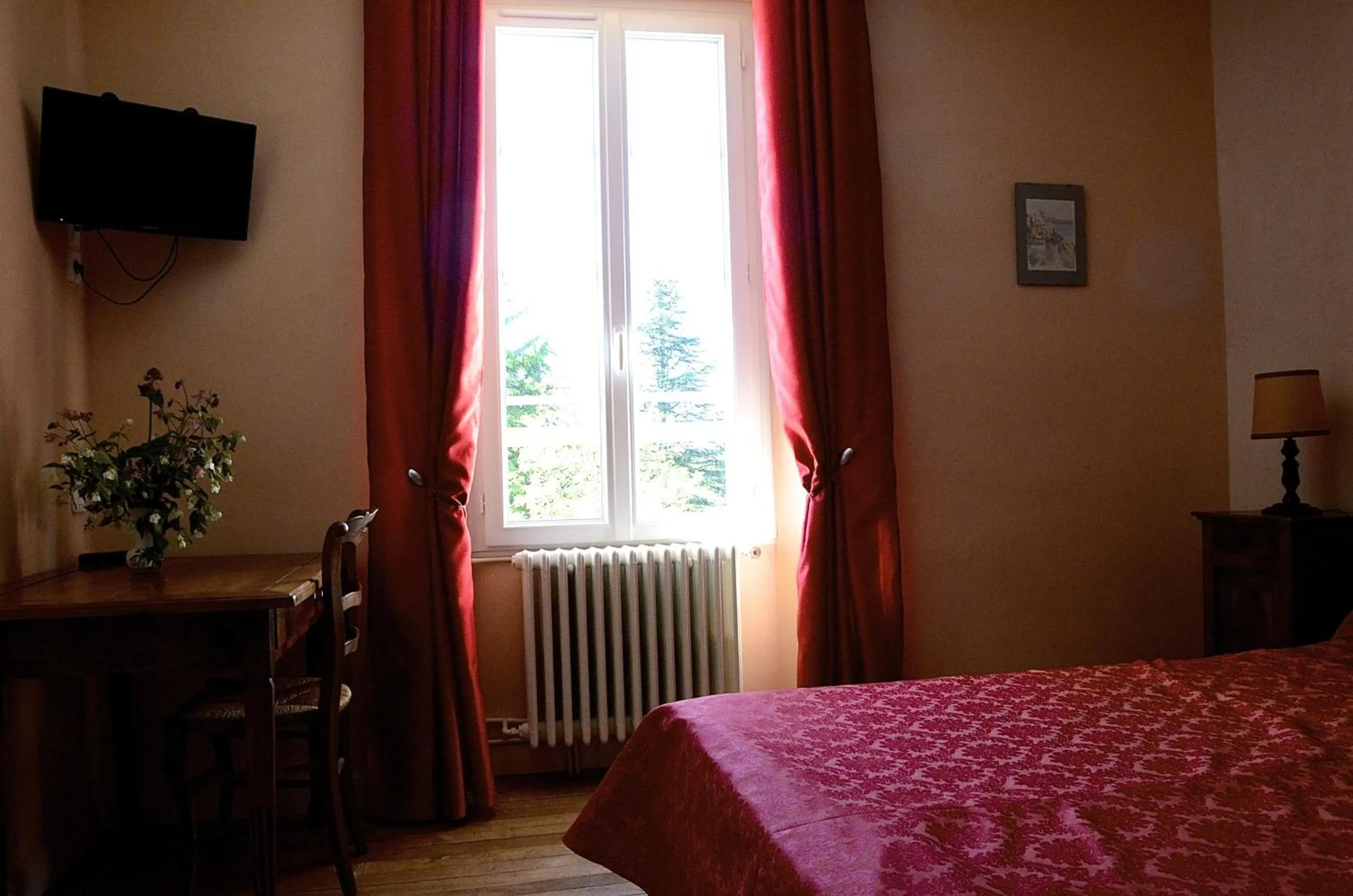 TV and multimedia, Bed in Le Vieux Noyer