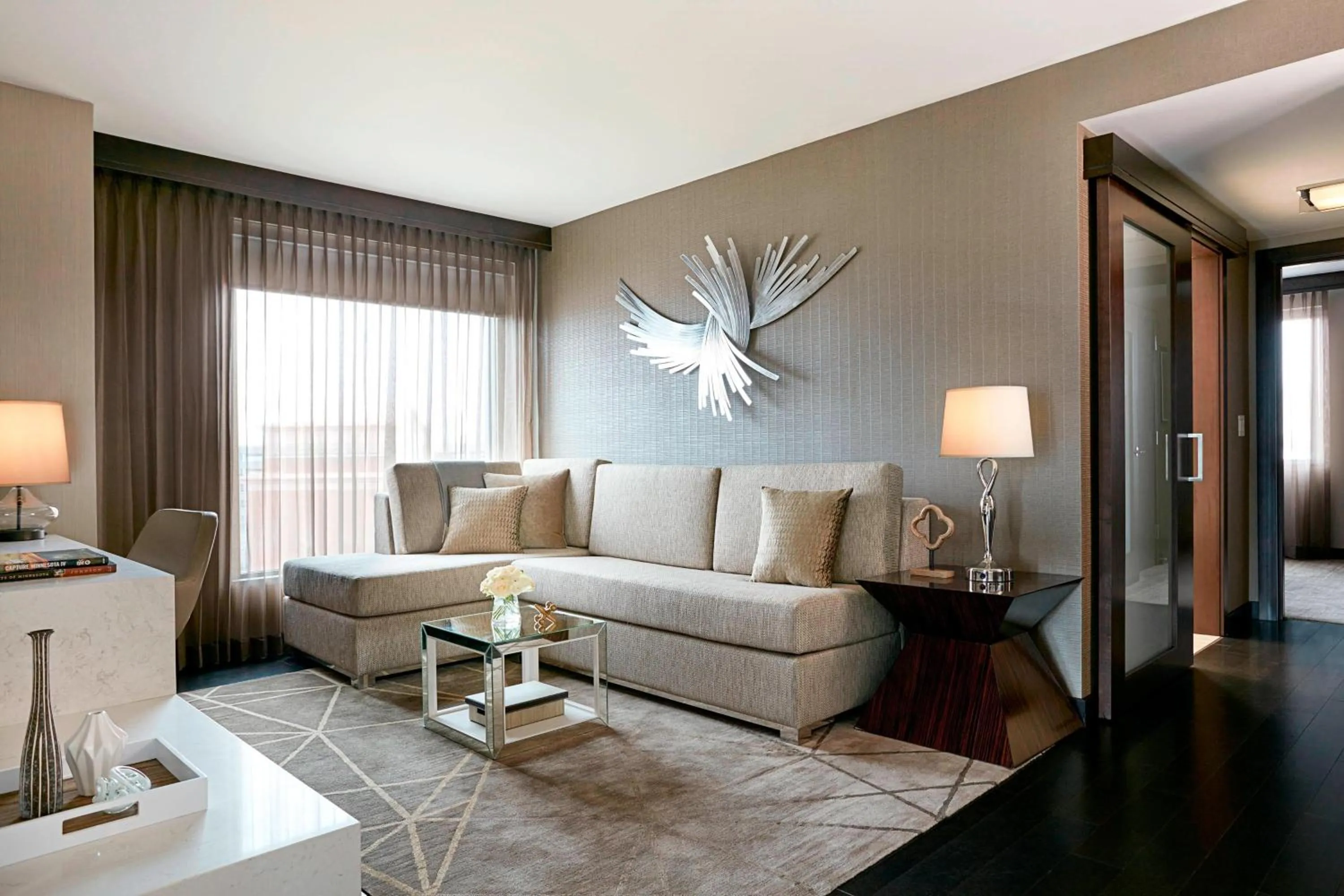Living room in JW Marriott Minneapolis Mall of America