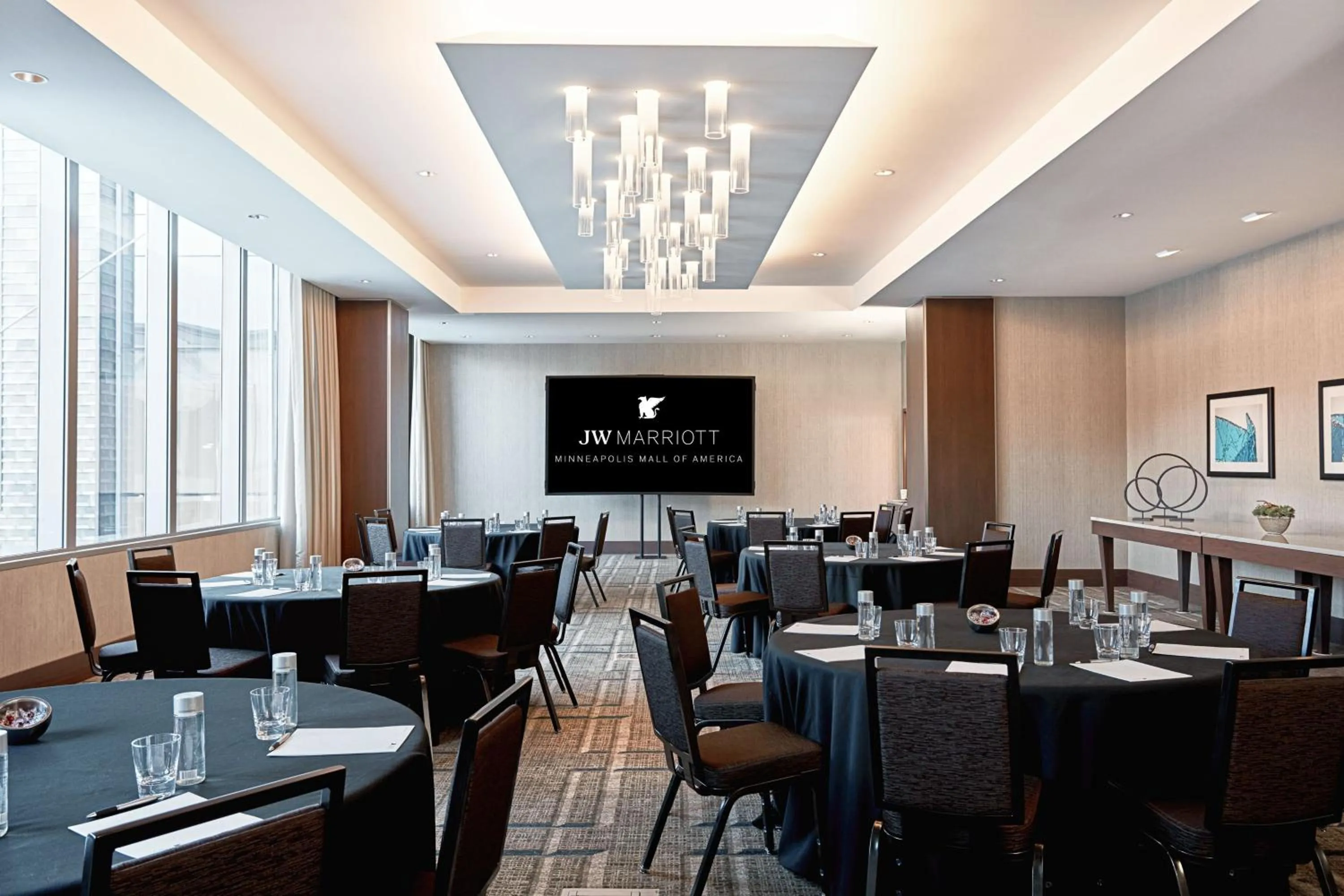 Meeting/conference room in JW Marriott Minneapolis Mall of America