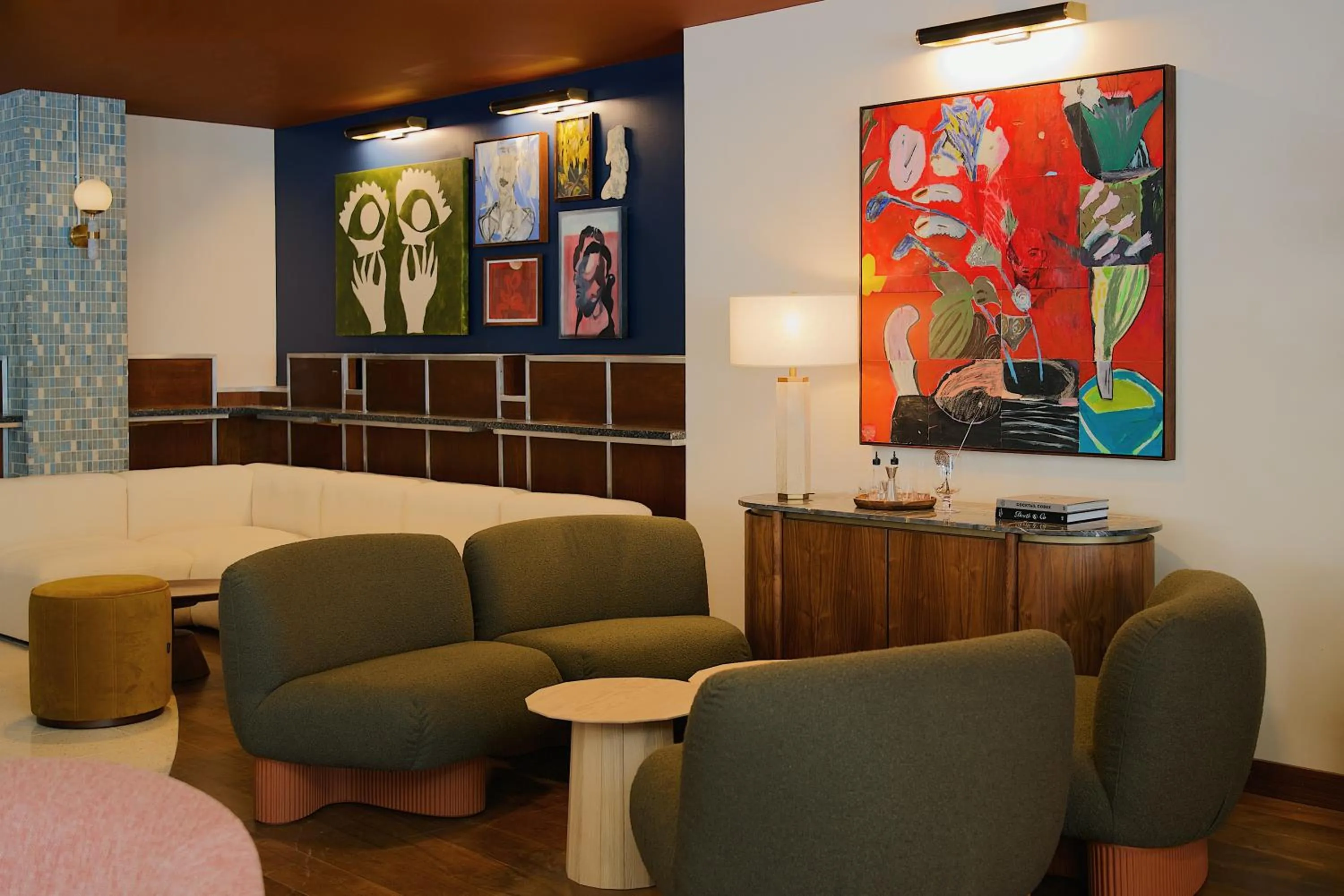 Seating area in Municipal Grand