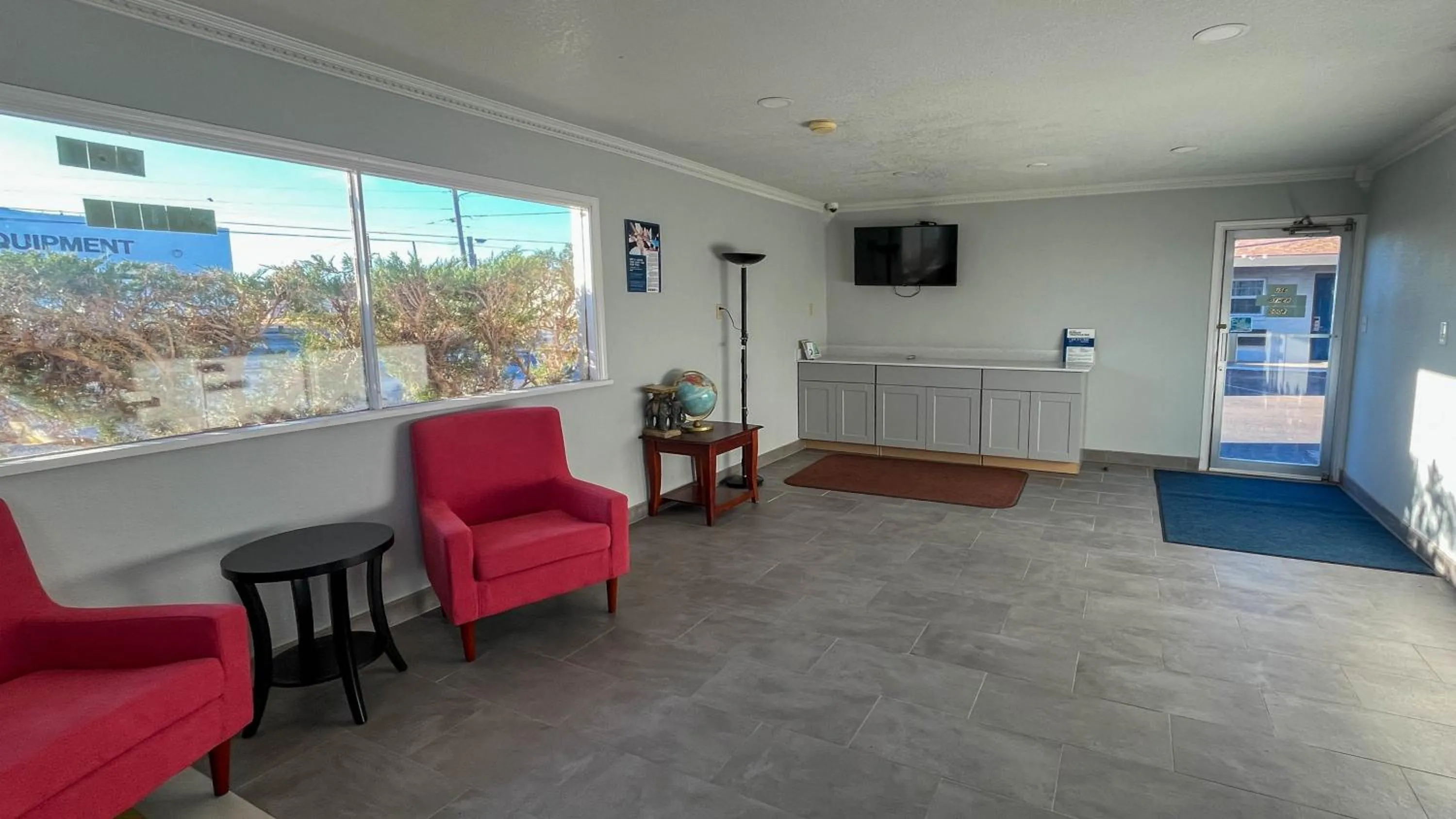 Lobby or reception in Motel 6 - Lamesa, TX