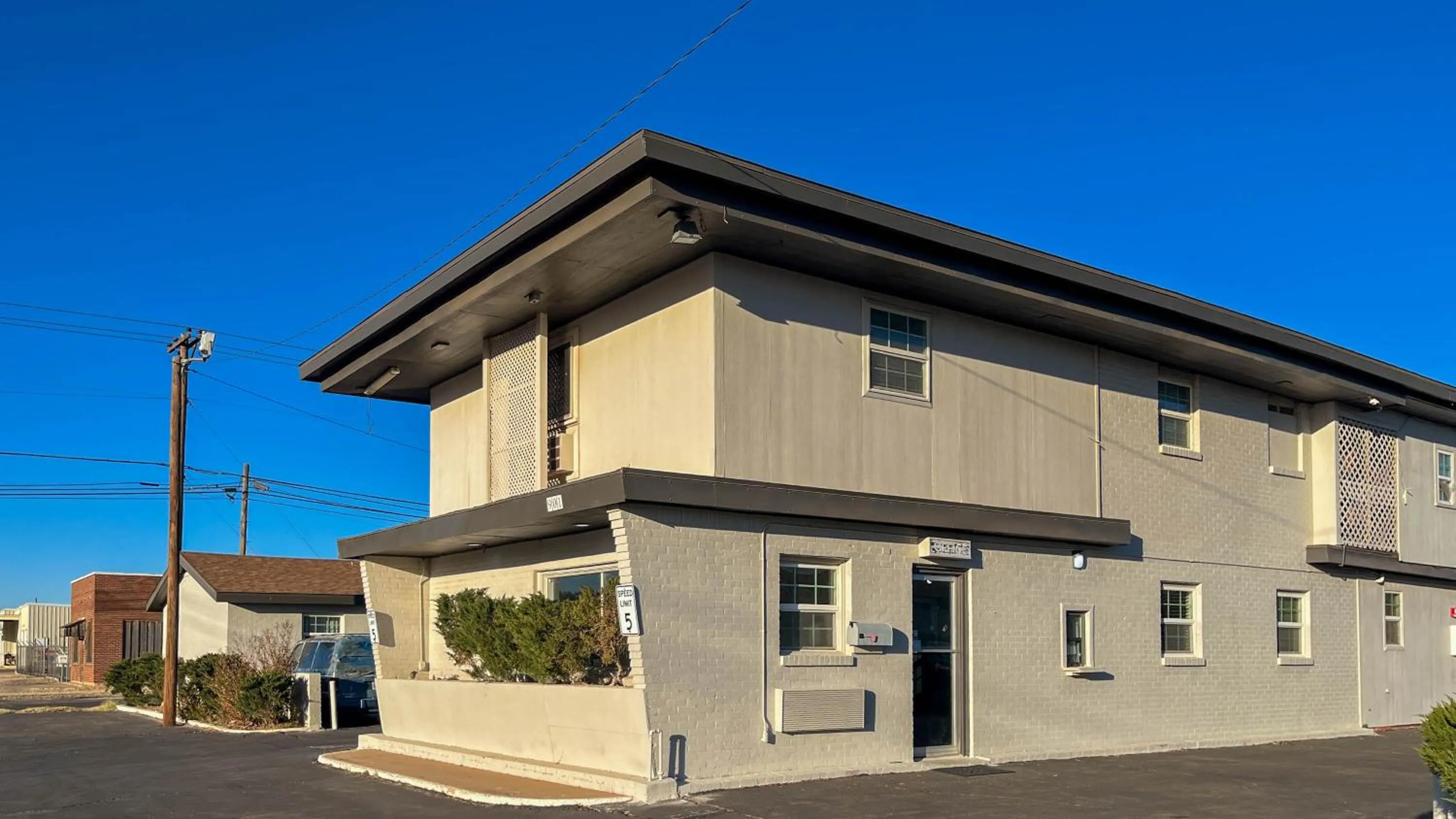 Property building in Motel 6 - Lamesa, TX