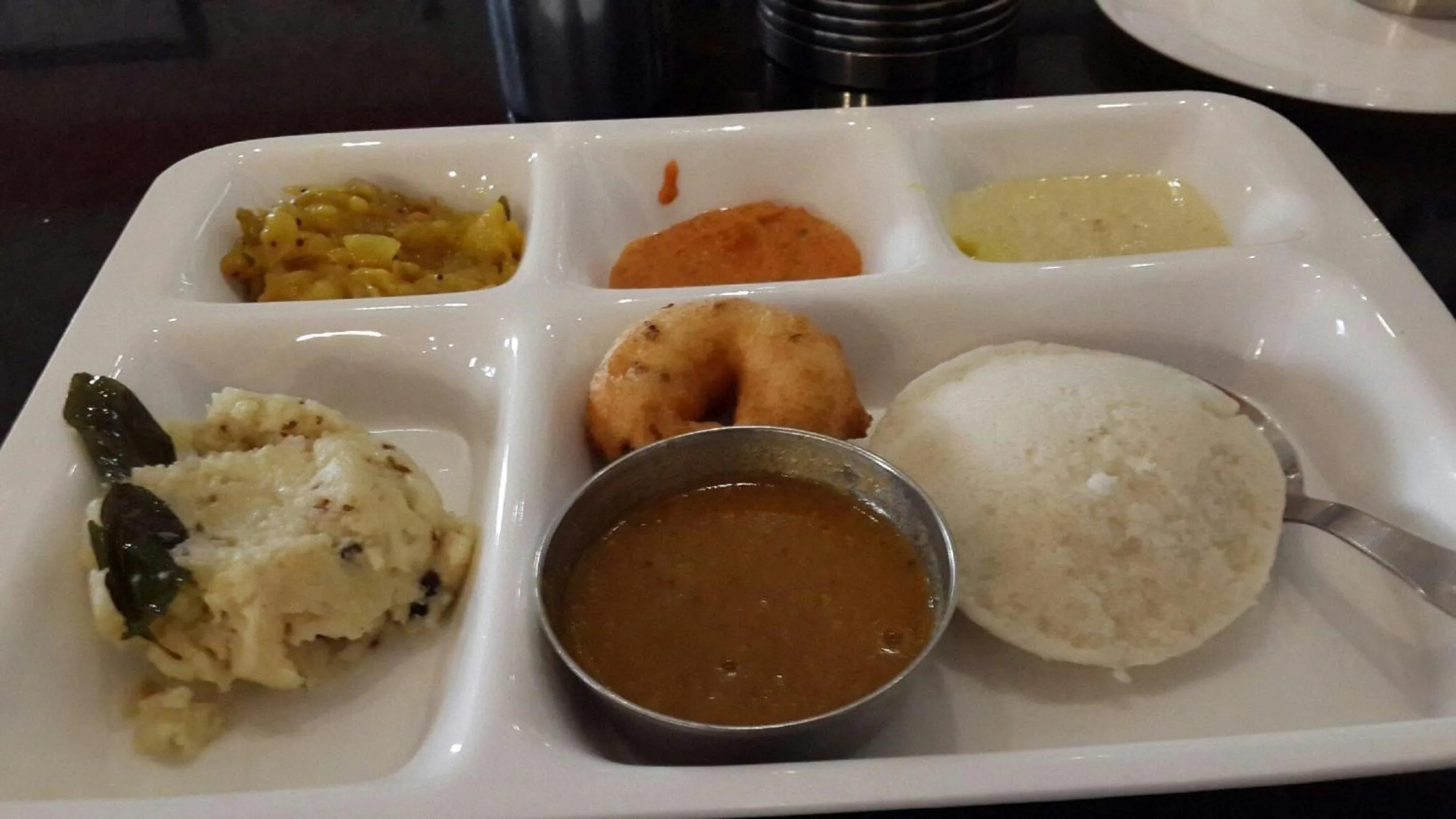 Food in Kohinoor Hotels