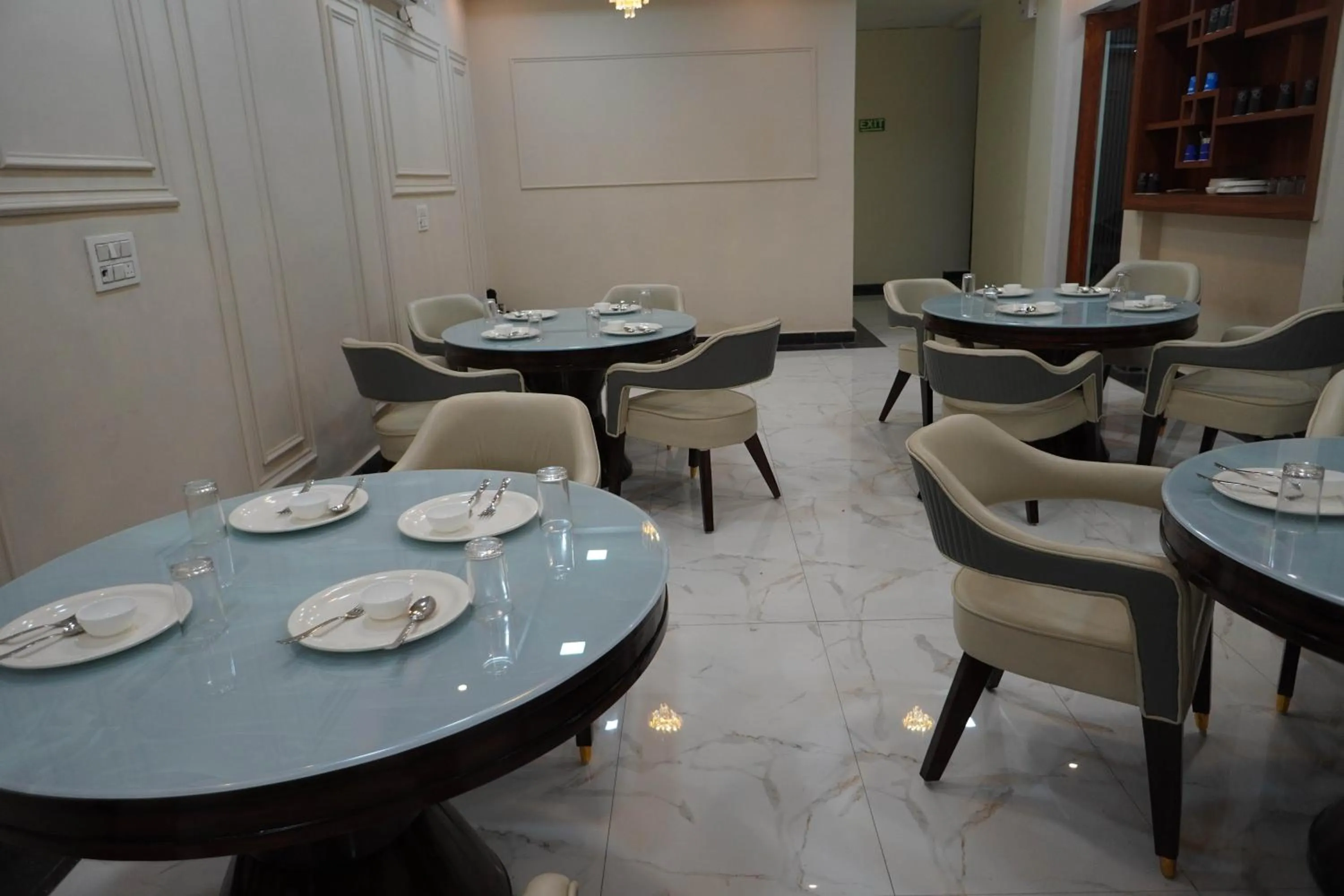 Hotel Relax Suites FNG Expresway 63 Noida