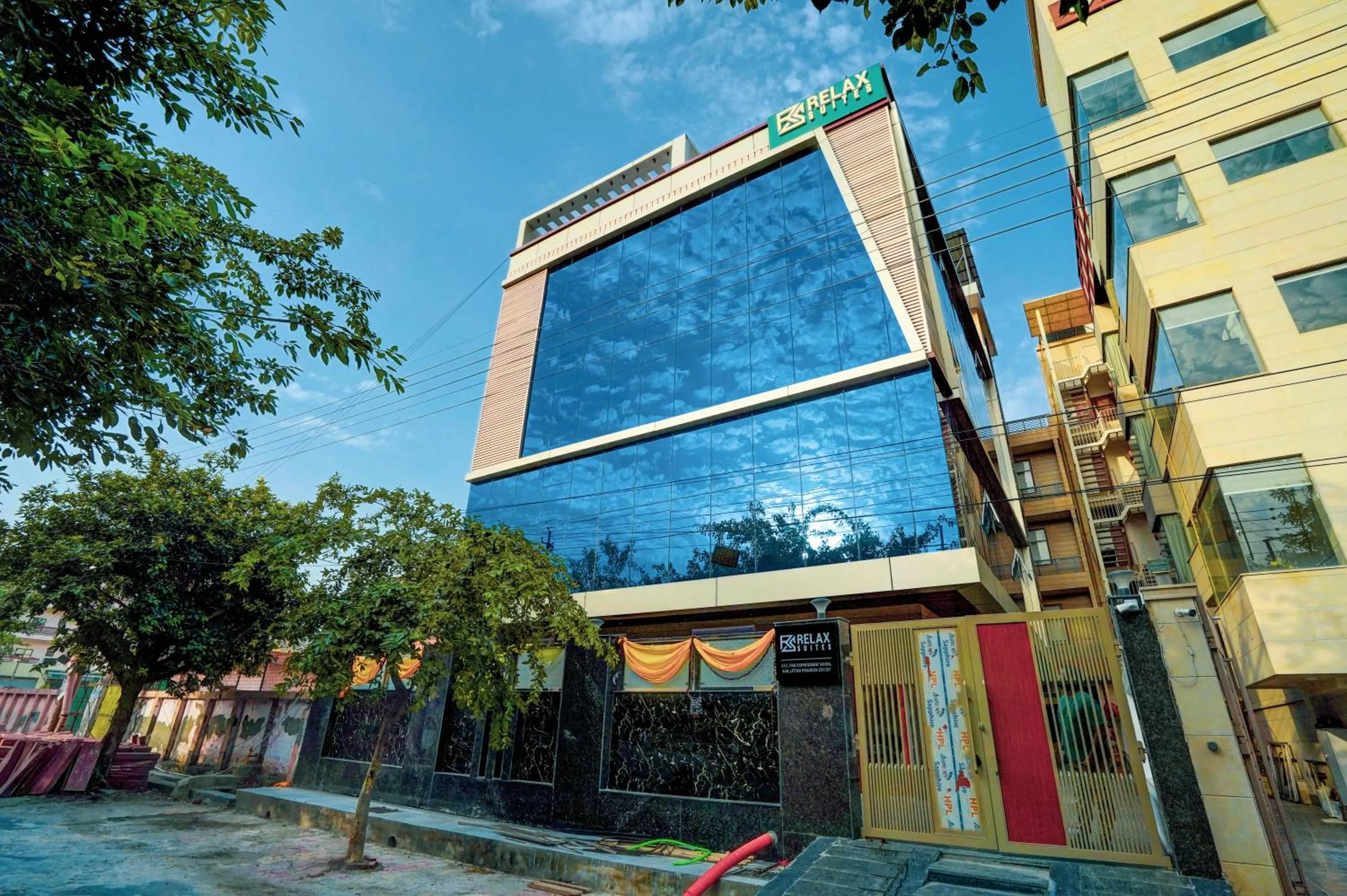 Property building in Hotel Relax Suites FNG Expresway 63 Noida