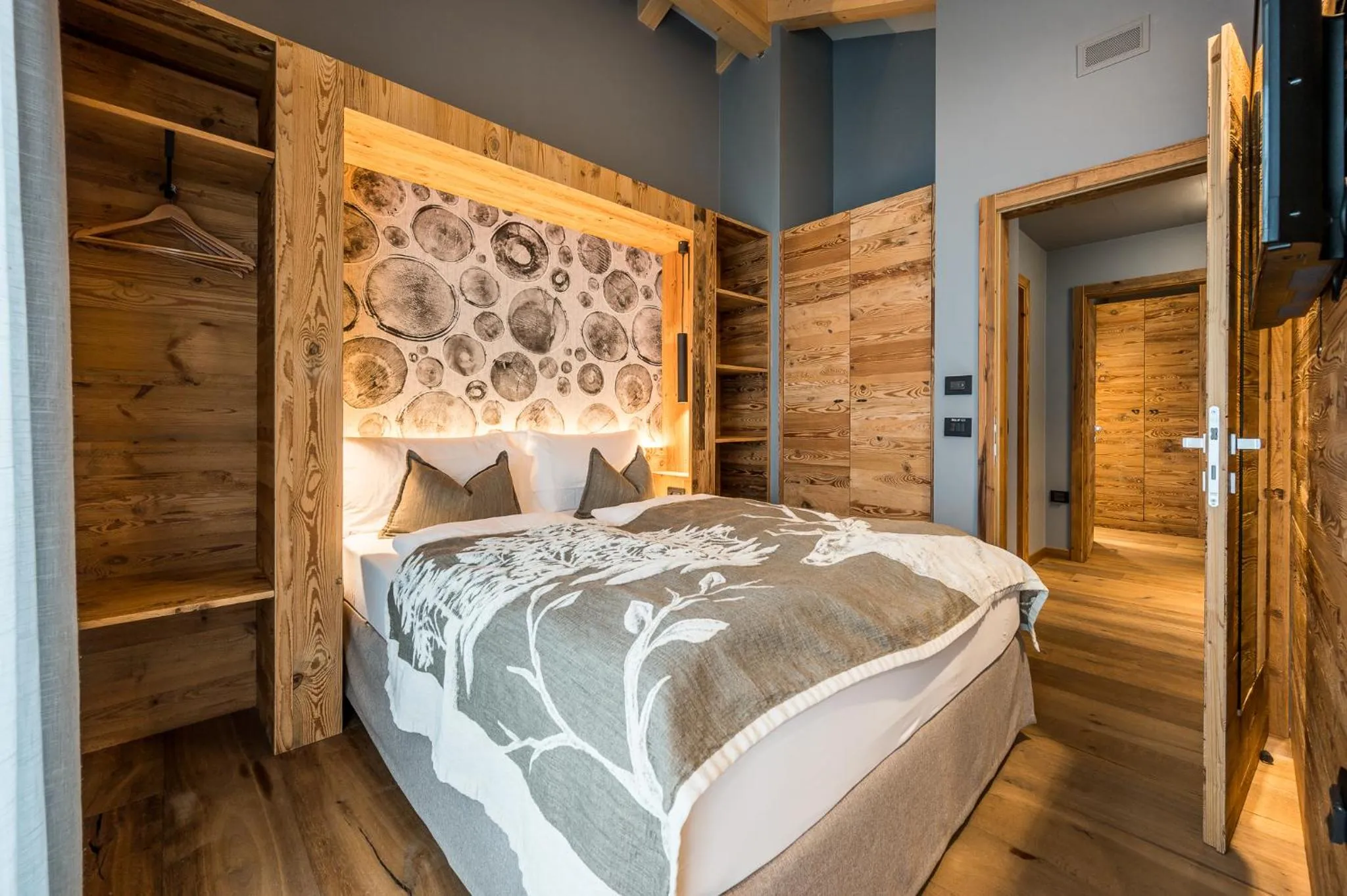 Bedroom, Bed in Hotel Ravelli Luxury Spa