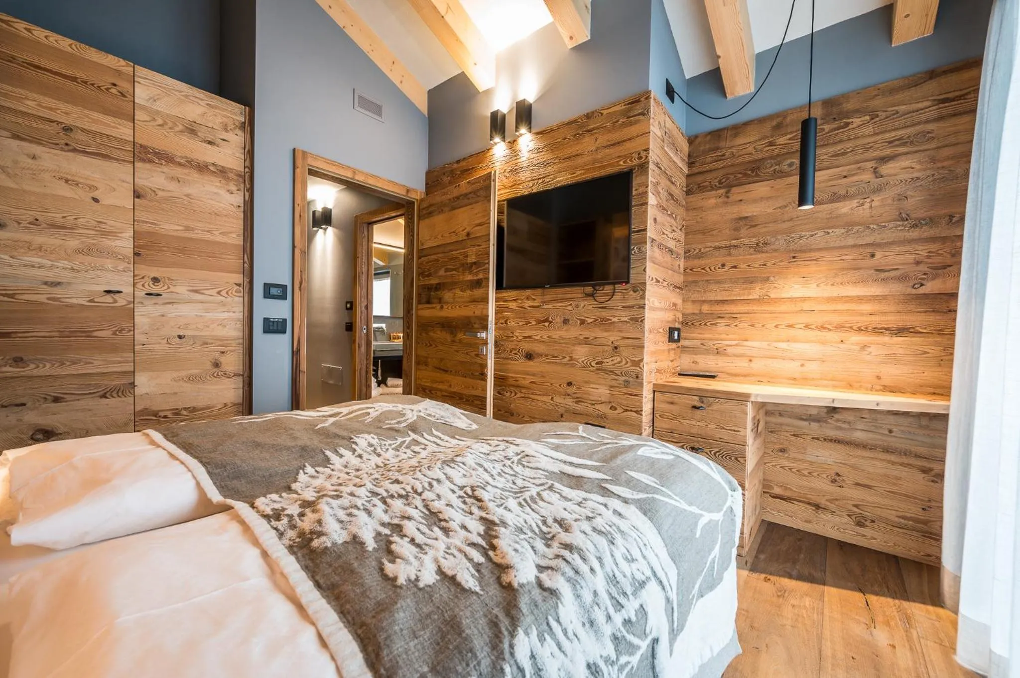 Bedroom, Bed in Hotel Ravelli Luxury Spa