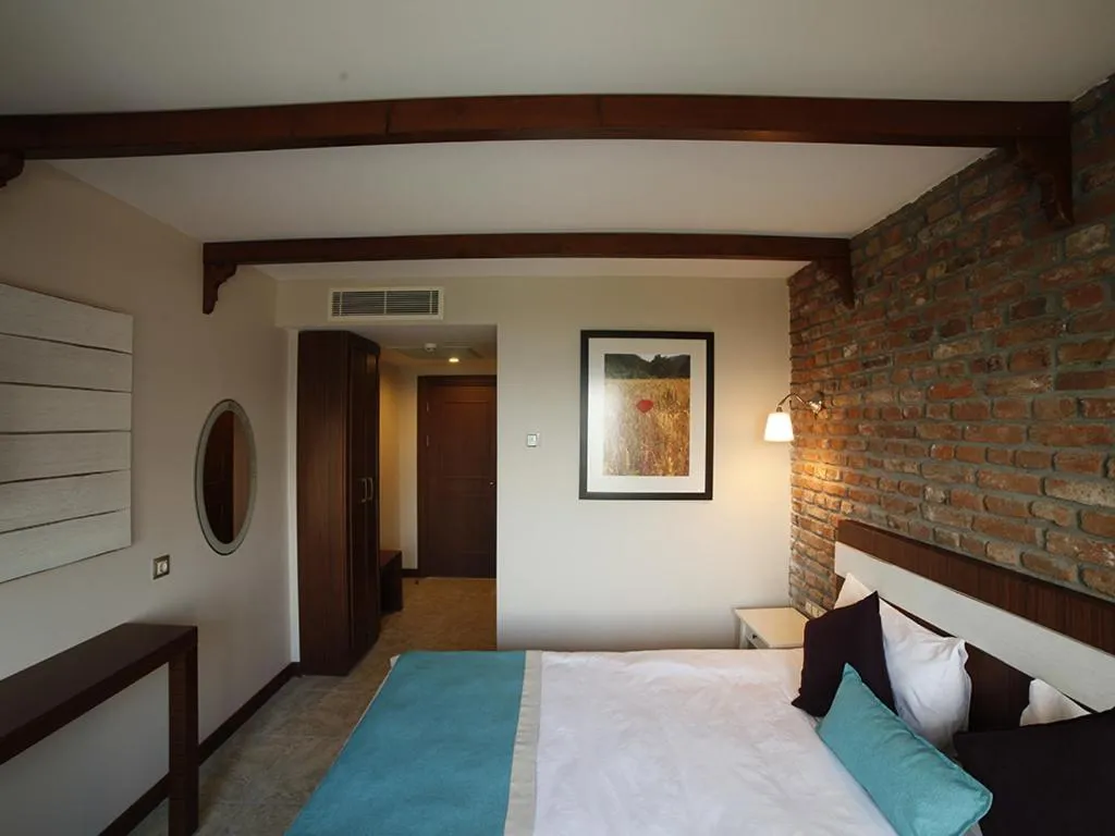 Bed in Hotel Milestone1915