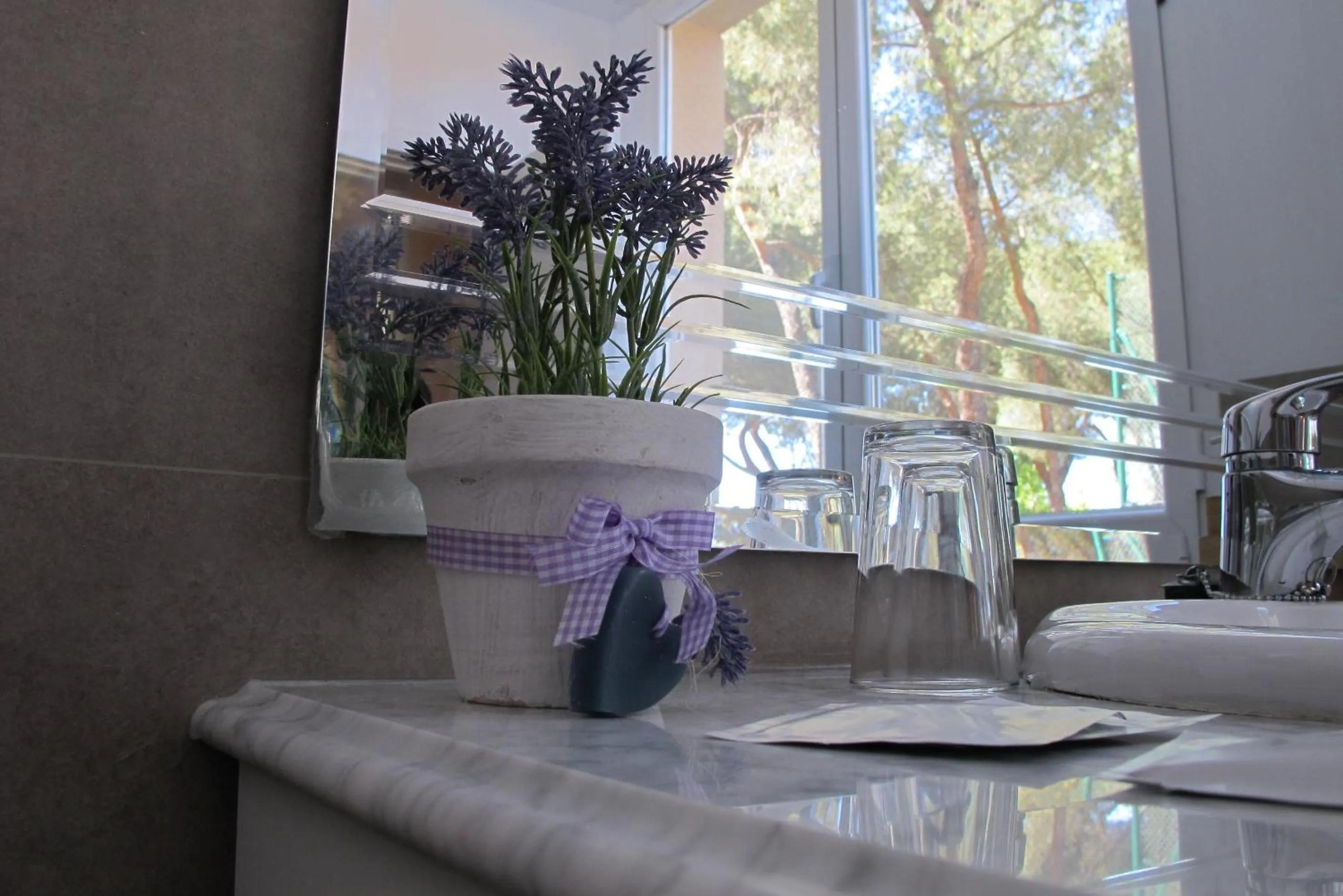 Bathroom in Hostal Escala Suites