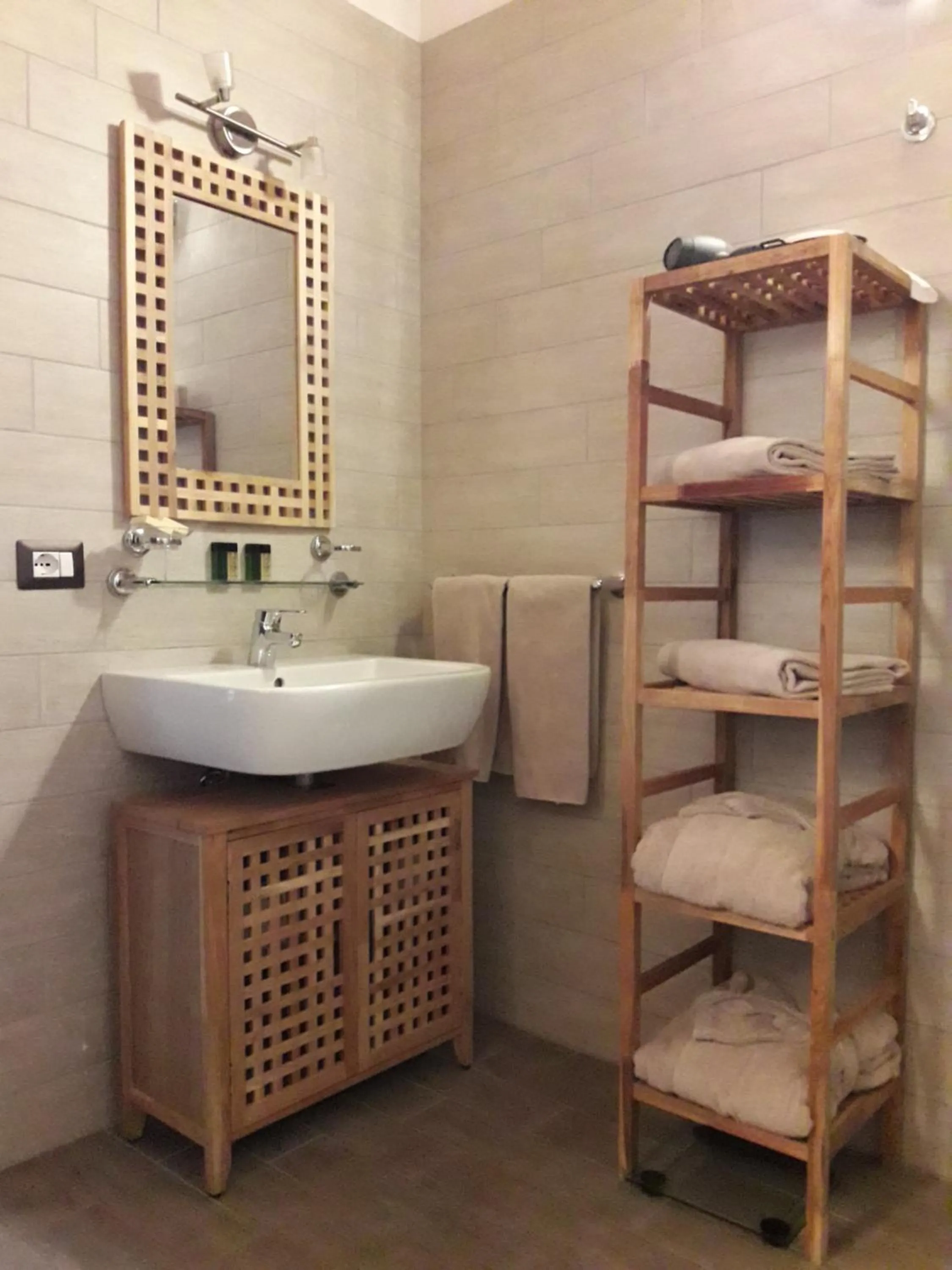 Bathroom in Equirelais