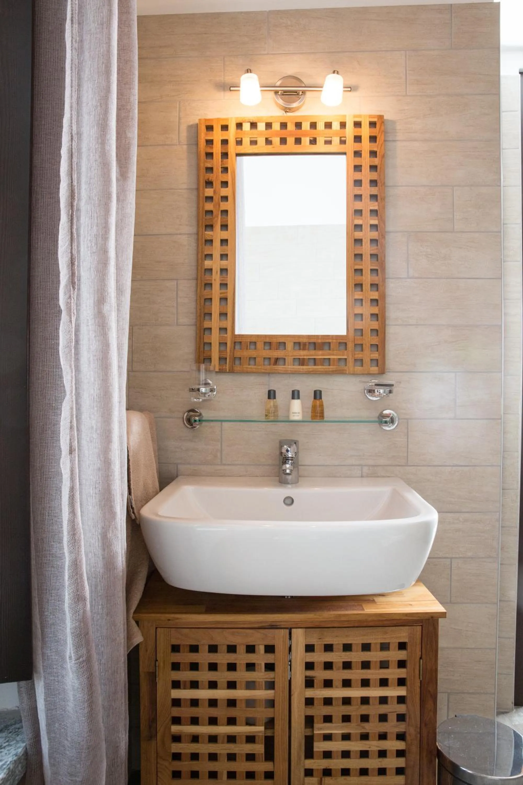 Bathroom in Equirelais