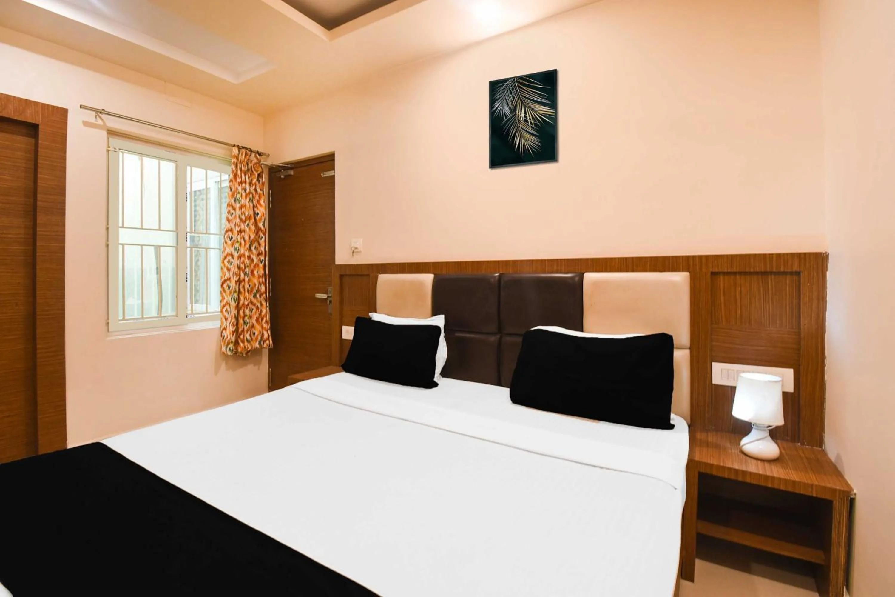 Bedroom, Bed in Hotel O Puri Shri Jagannatha Temple