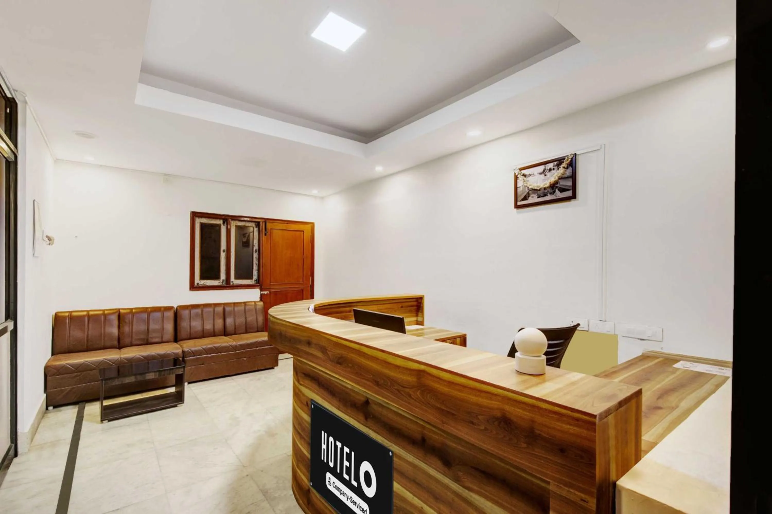Lobby or reception in Hotel O Government Hospital Virajpet