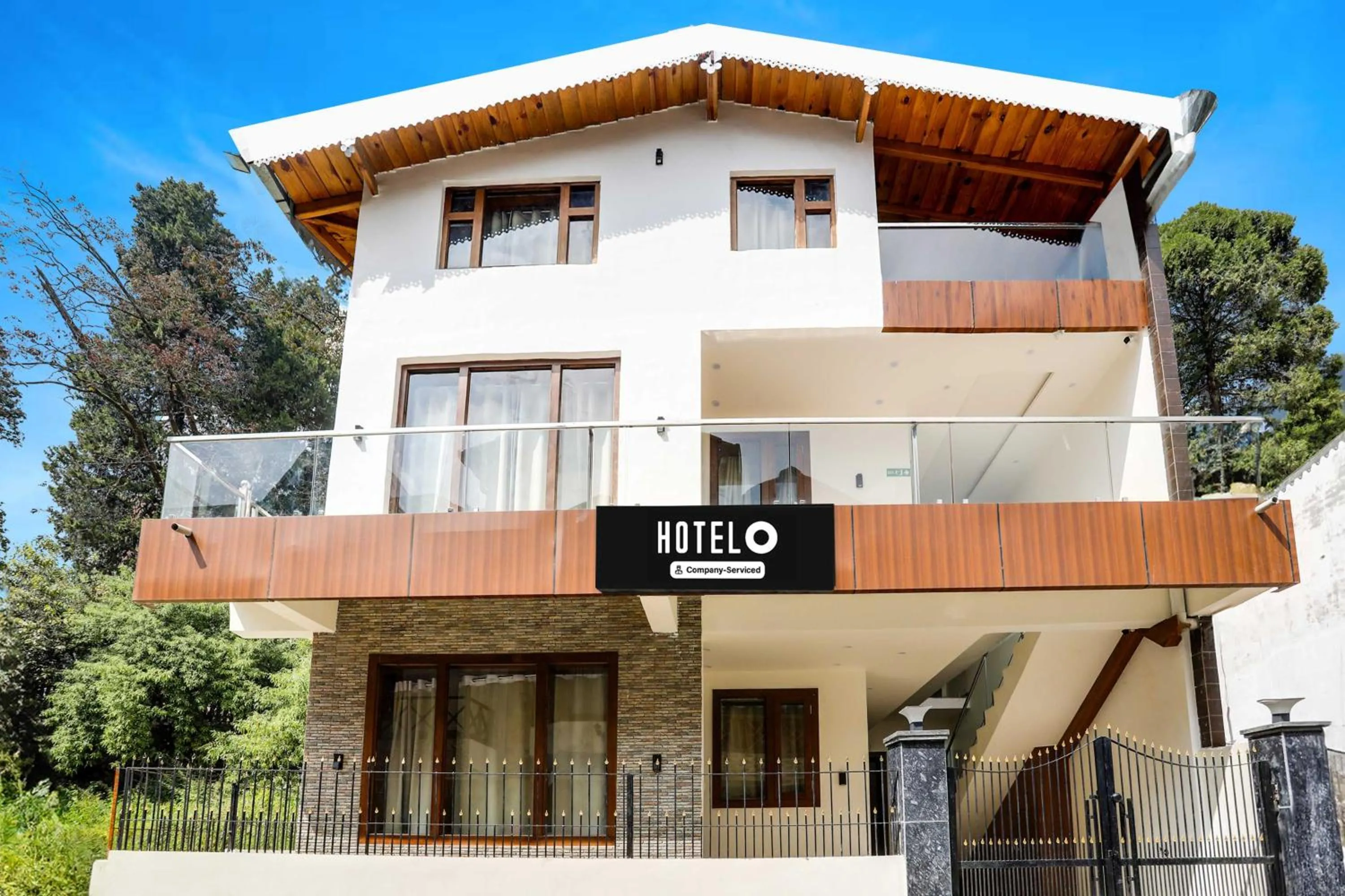 Facade/entrance in Hotel O Nainital Eco Cave Park