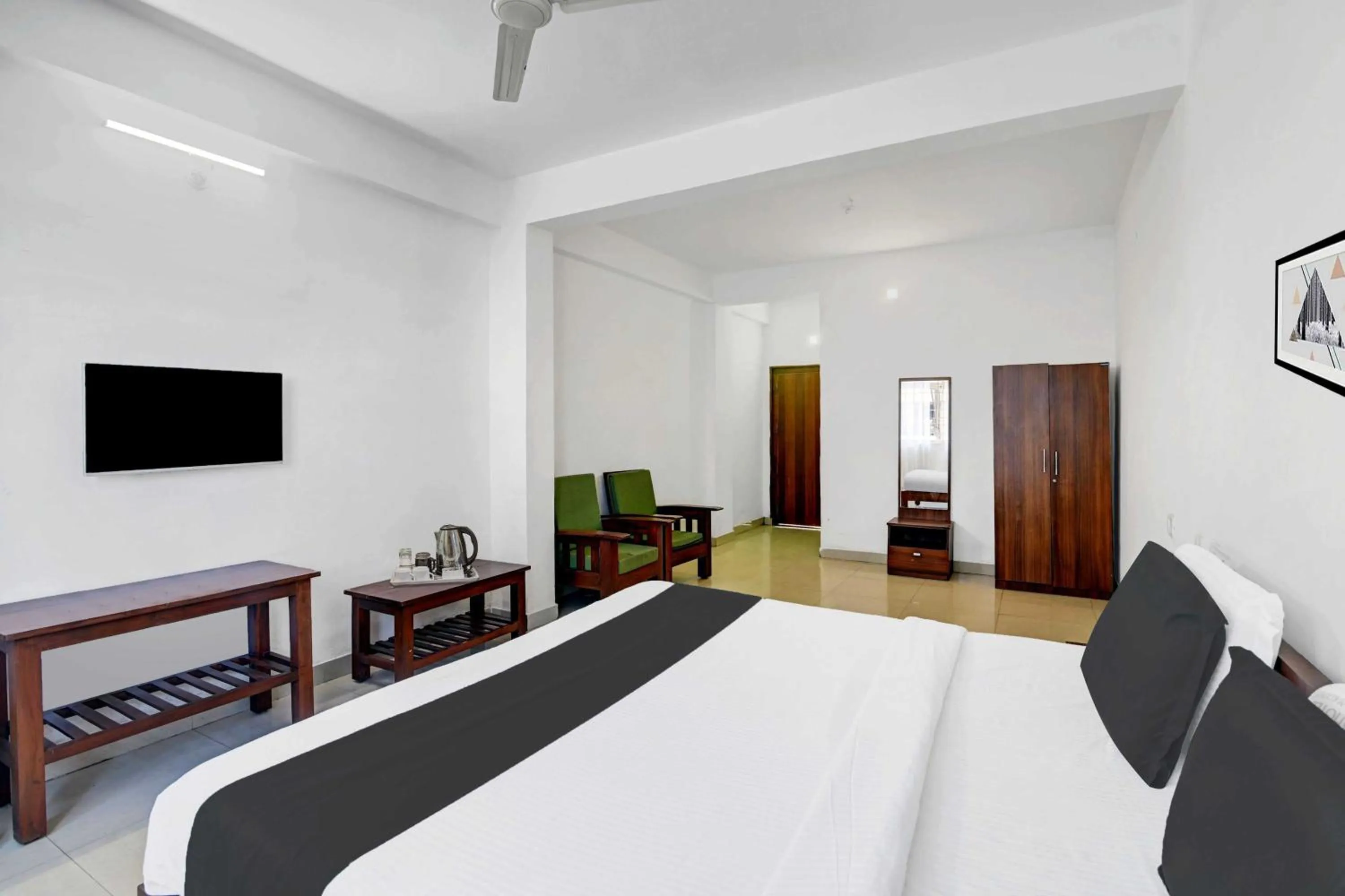 Bedroom, Bed in Hotel O KSRTC Madikeri Bus Terminal