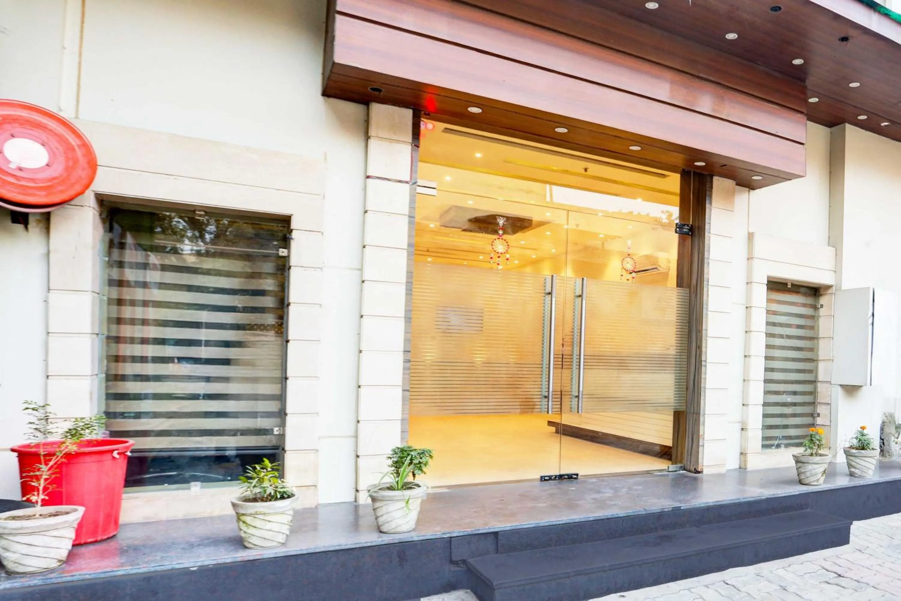 Facade/entrance in Hotel O Amritsar Bus Stand
