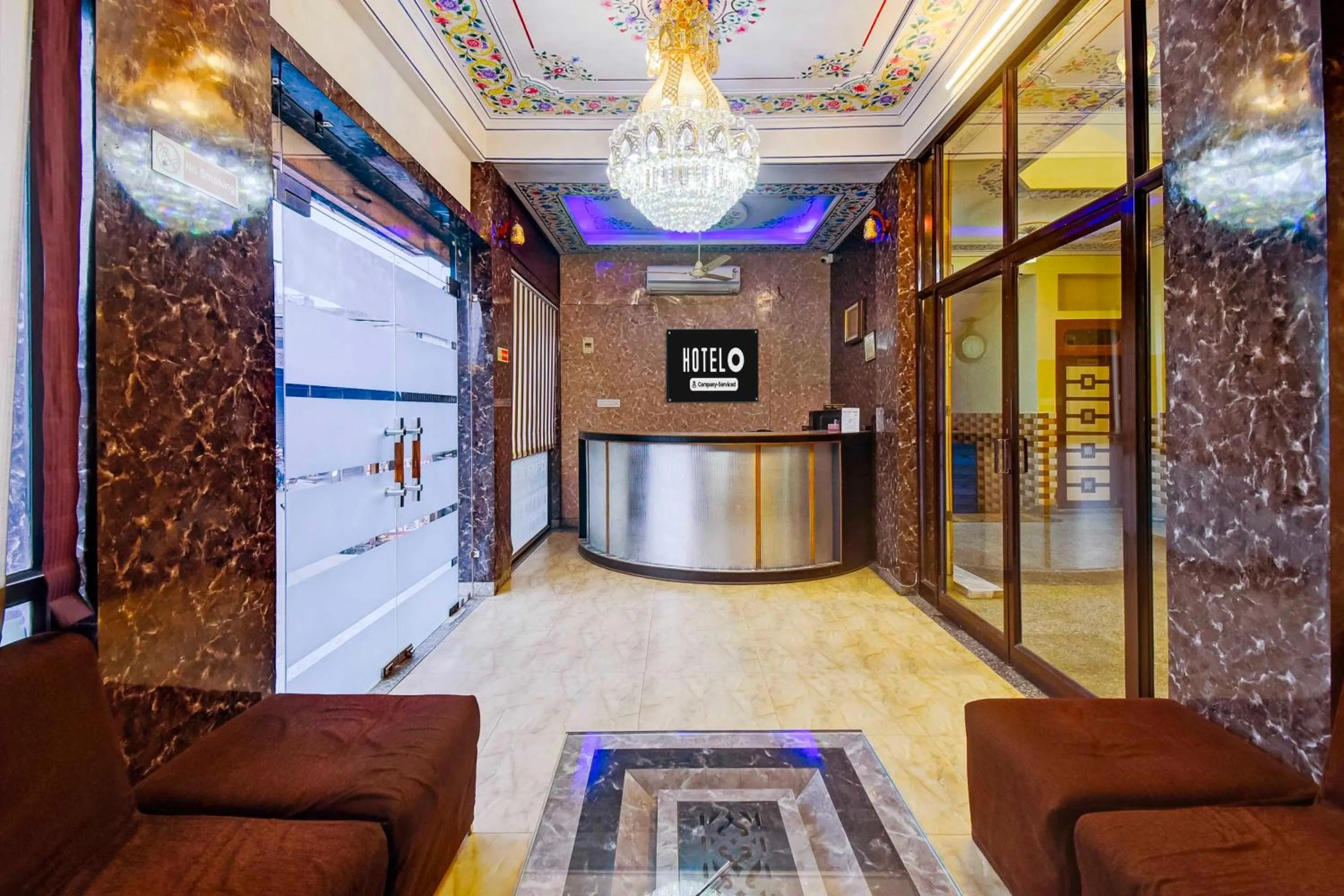 Lobby or reception in Hotel O Ramgarh Mod Near Hawa Mahal