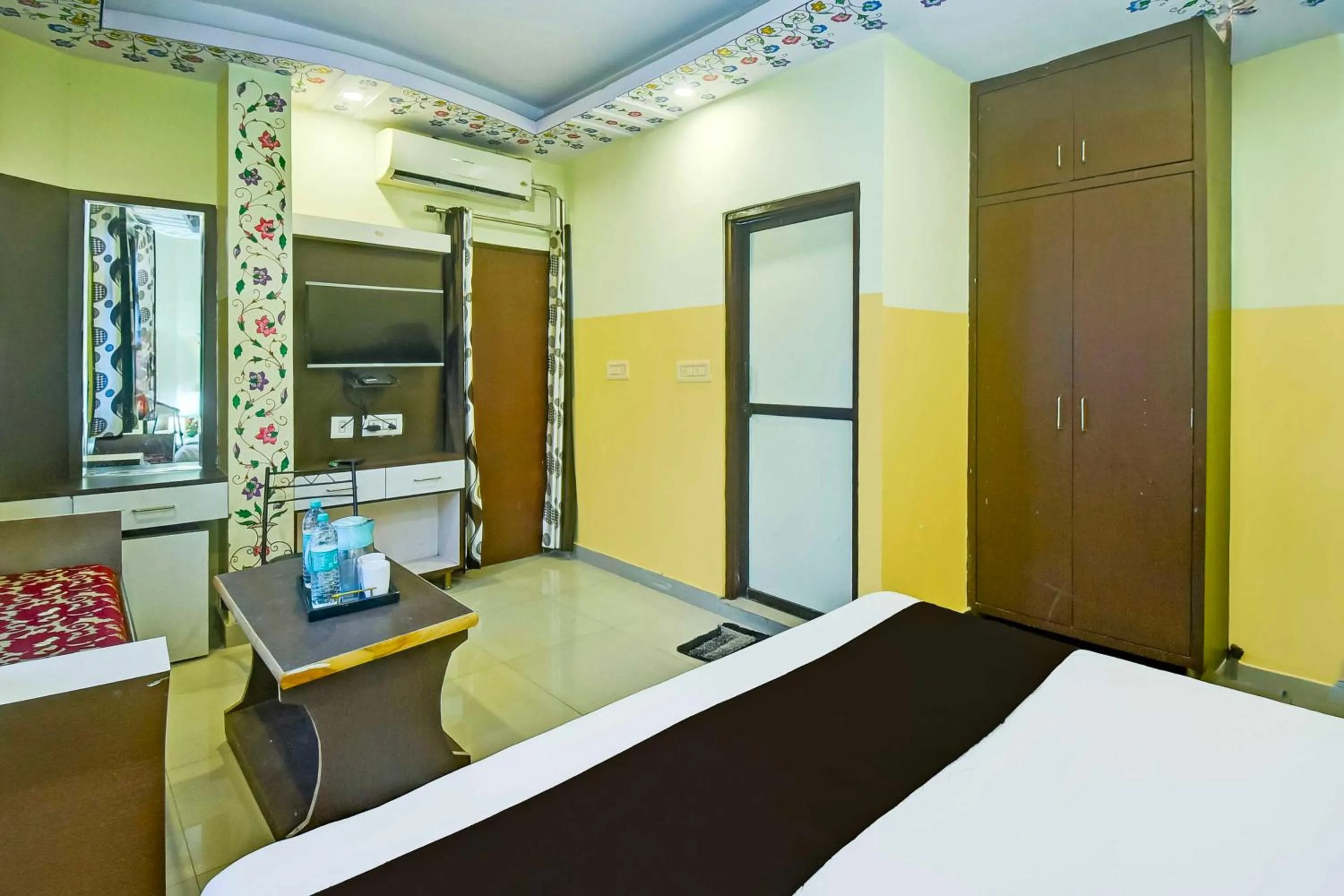 Bedroom, Bed in Hotel O Ramgarh Mod Near Hawa Mahal