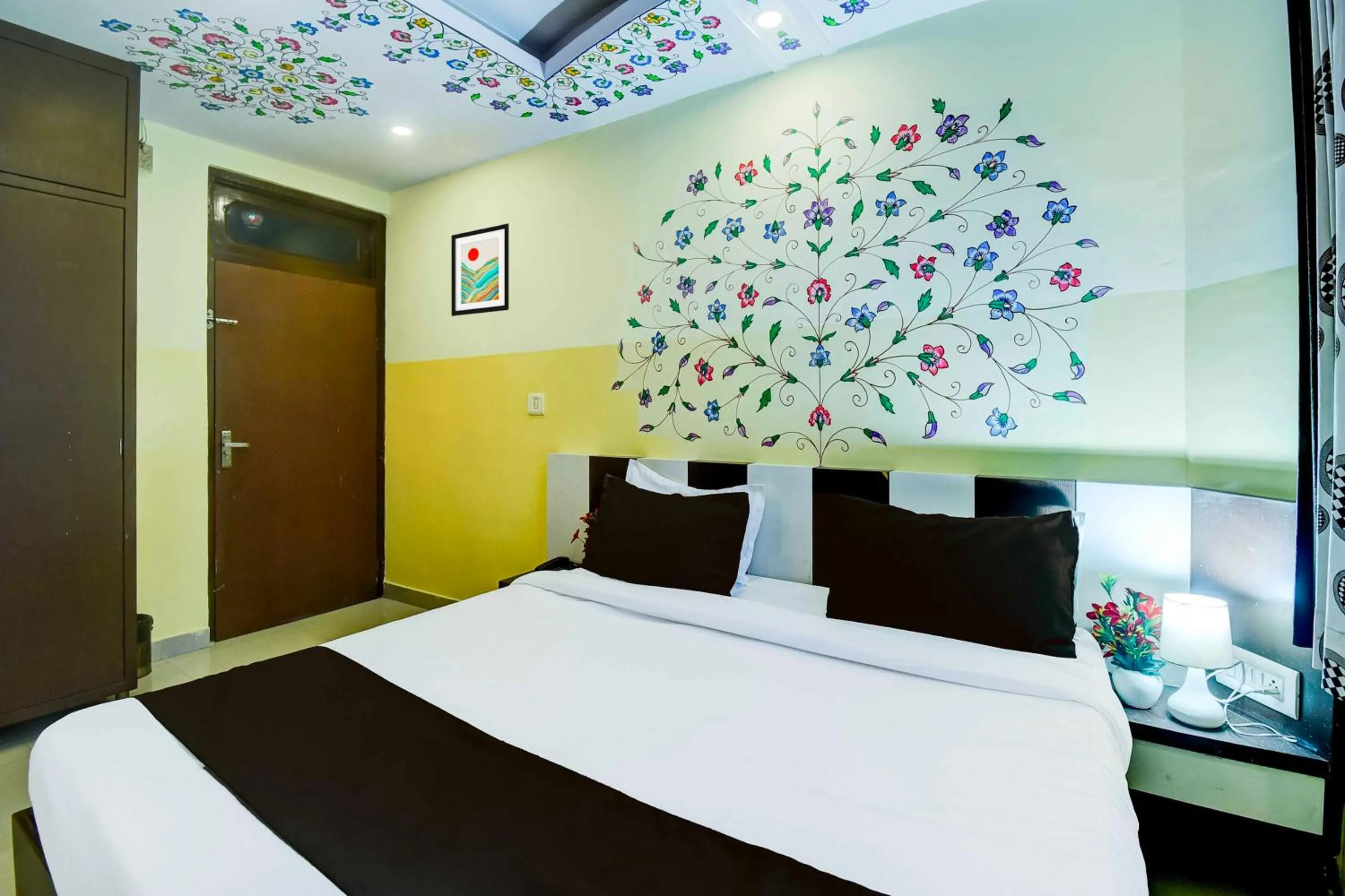 Bedroom, Bed in Hotel O Ramgarh Mod Near Hawa Mahal