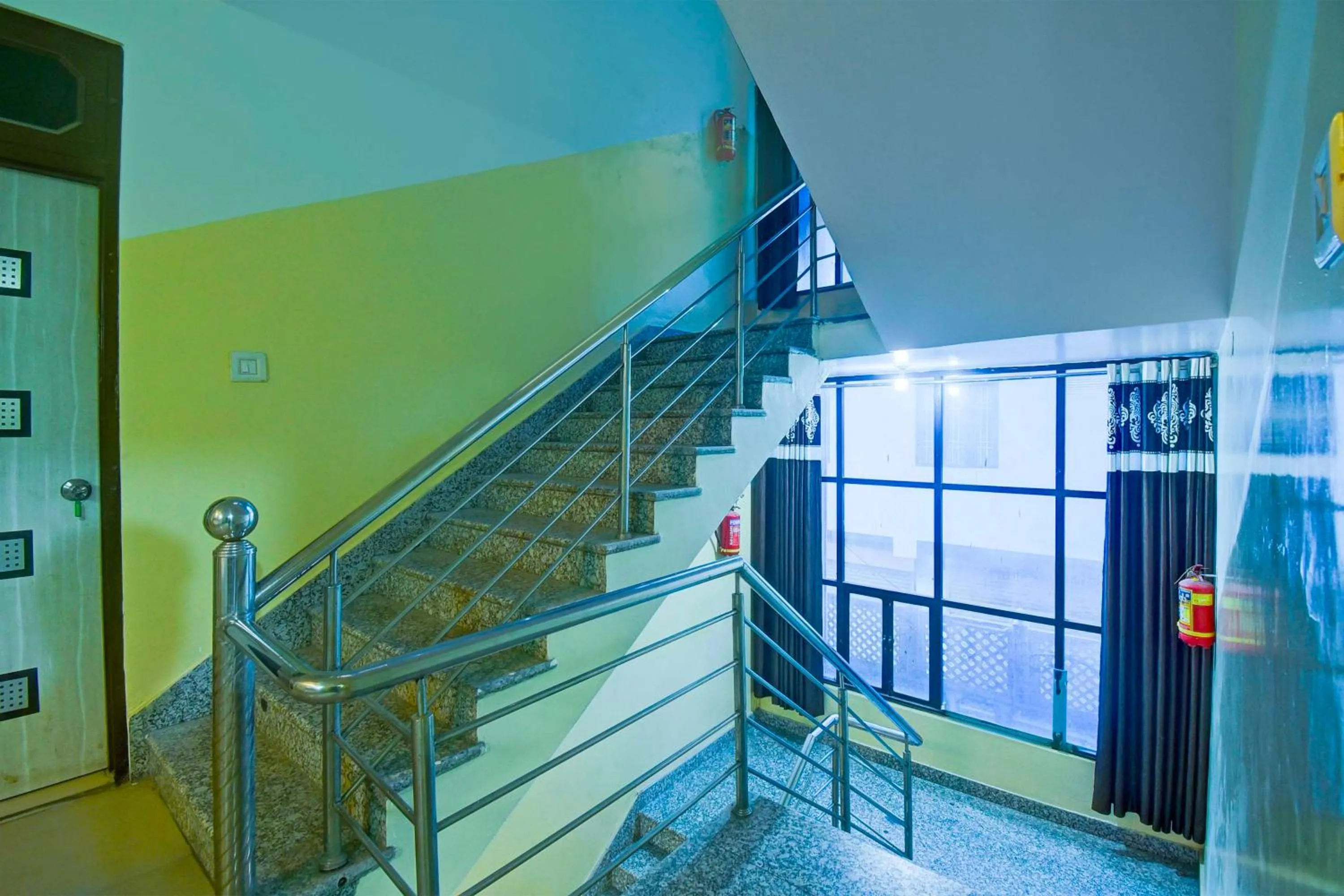 Lobby or reception in Hotel O Ramgarh Mod Near Hawa Mahal