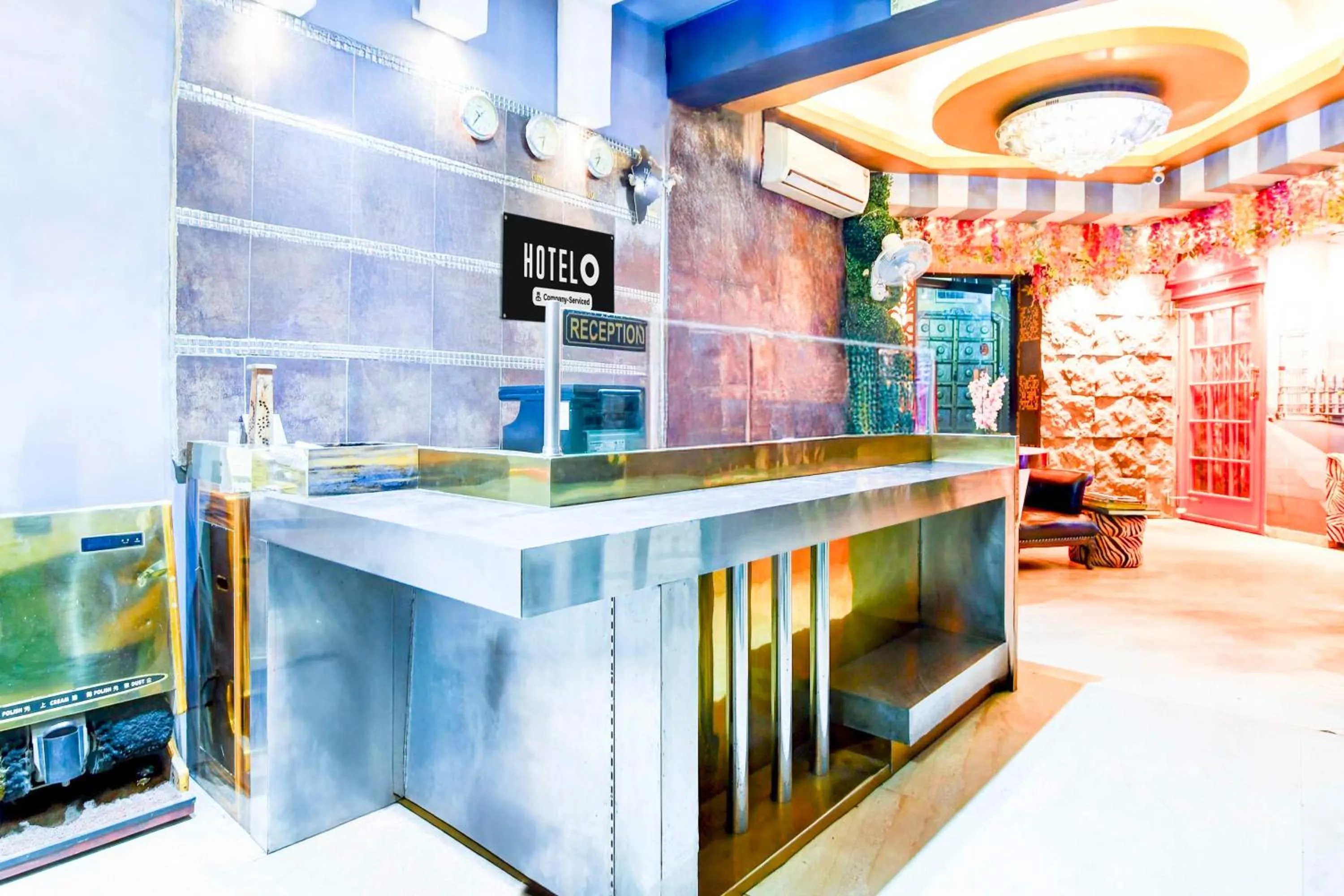 Lobby or reception in Super Hotel O Kolkata Quest Mall