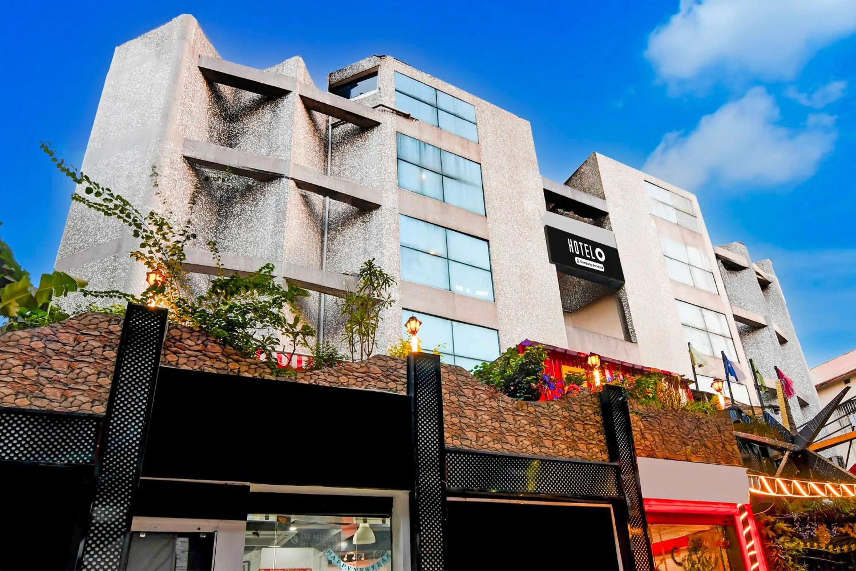 Facade/entrance in Super Hotel O Kolkata Quest Mall