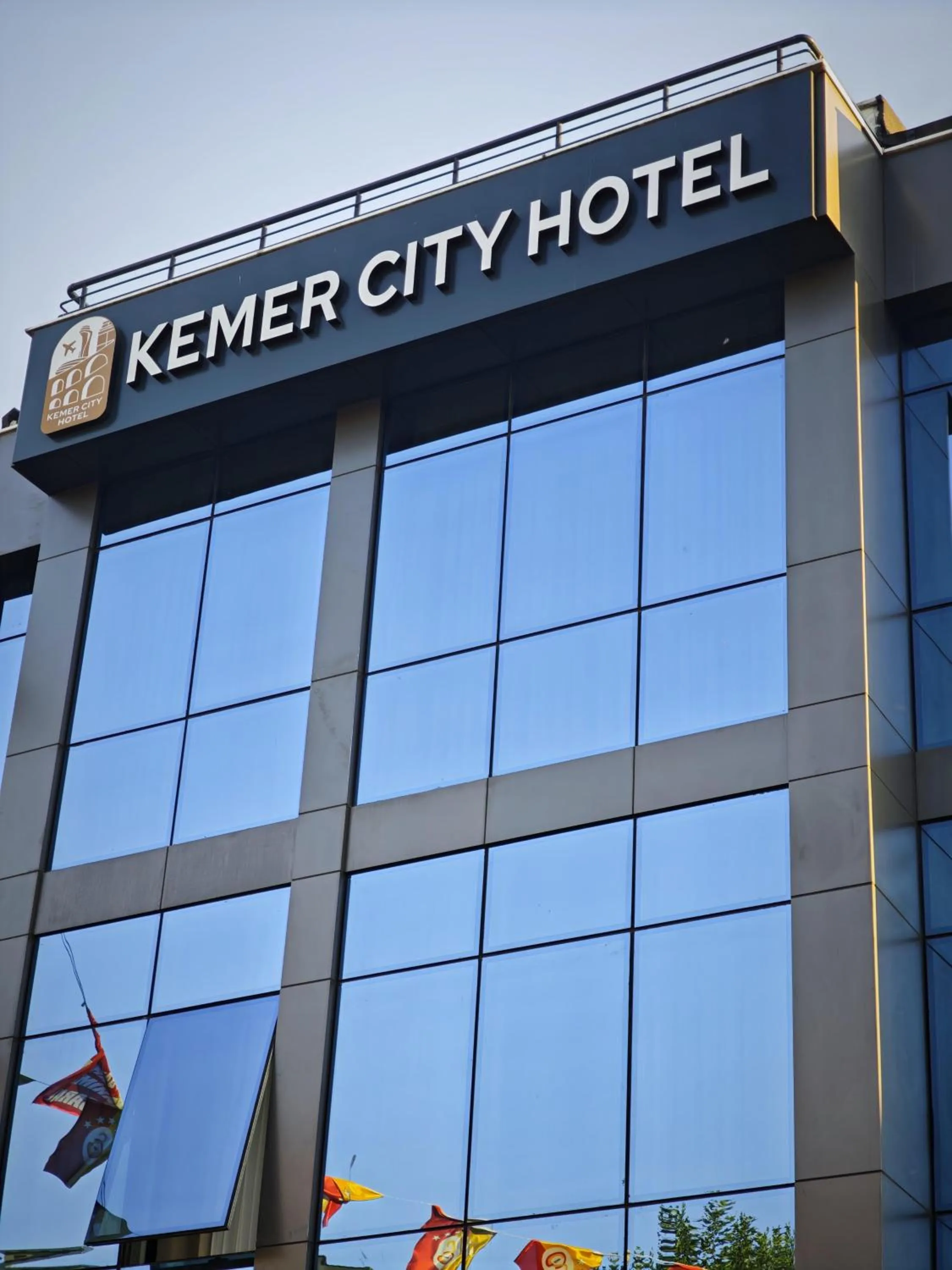 Property building in Kemer City Hotel İstanbul Airport