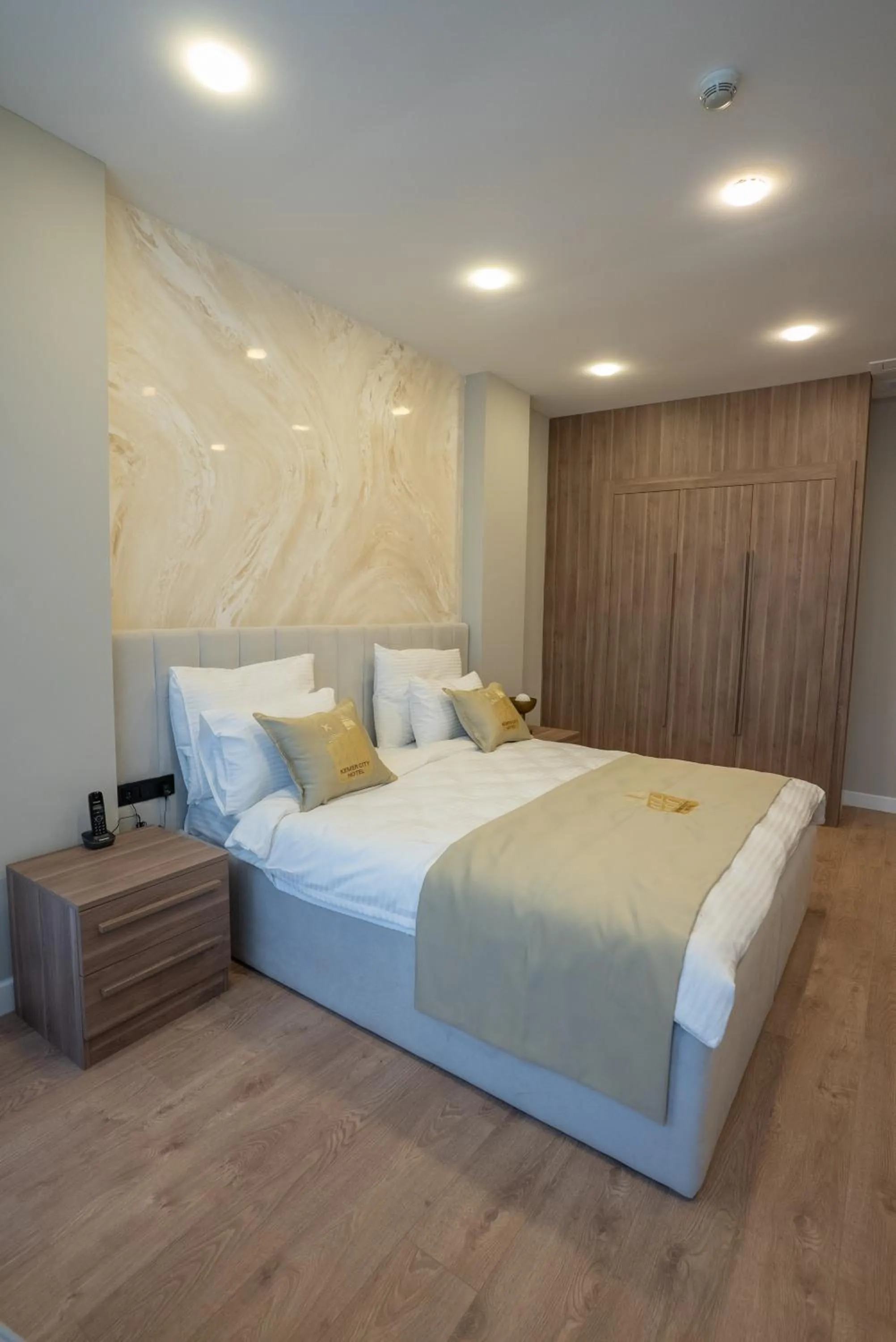 Bed in Kemer City Hotel İstanbul Airport