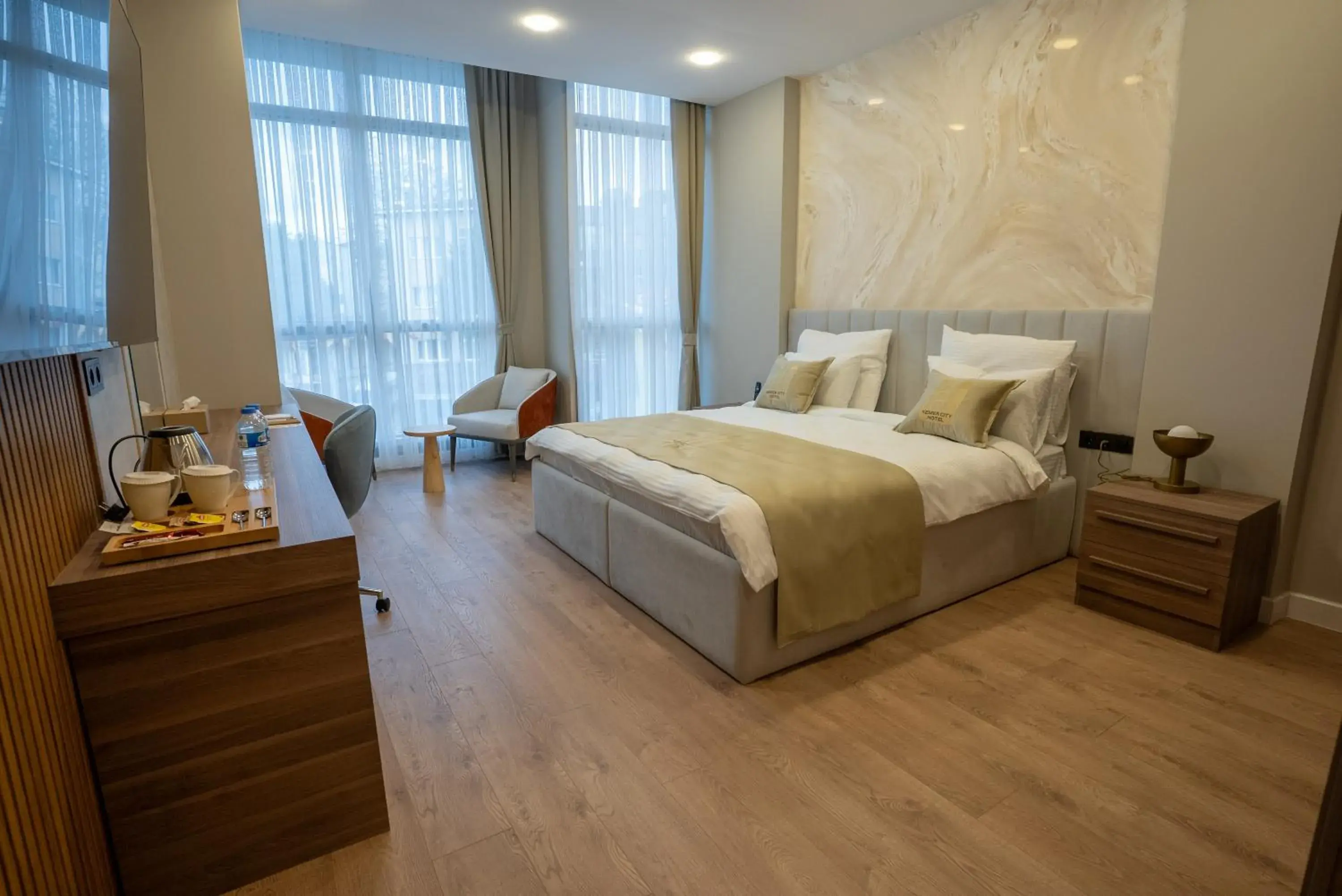 Deluxe Queen Room - single occupancy in Kemer City Hotel İstanbul Airport Deluxe Queen Room - single occupancy in Kemer City Hotel İstanbul Airport