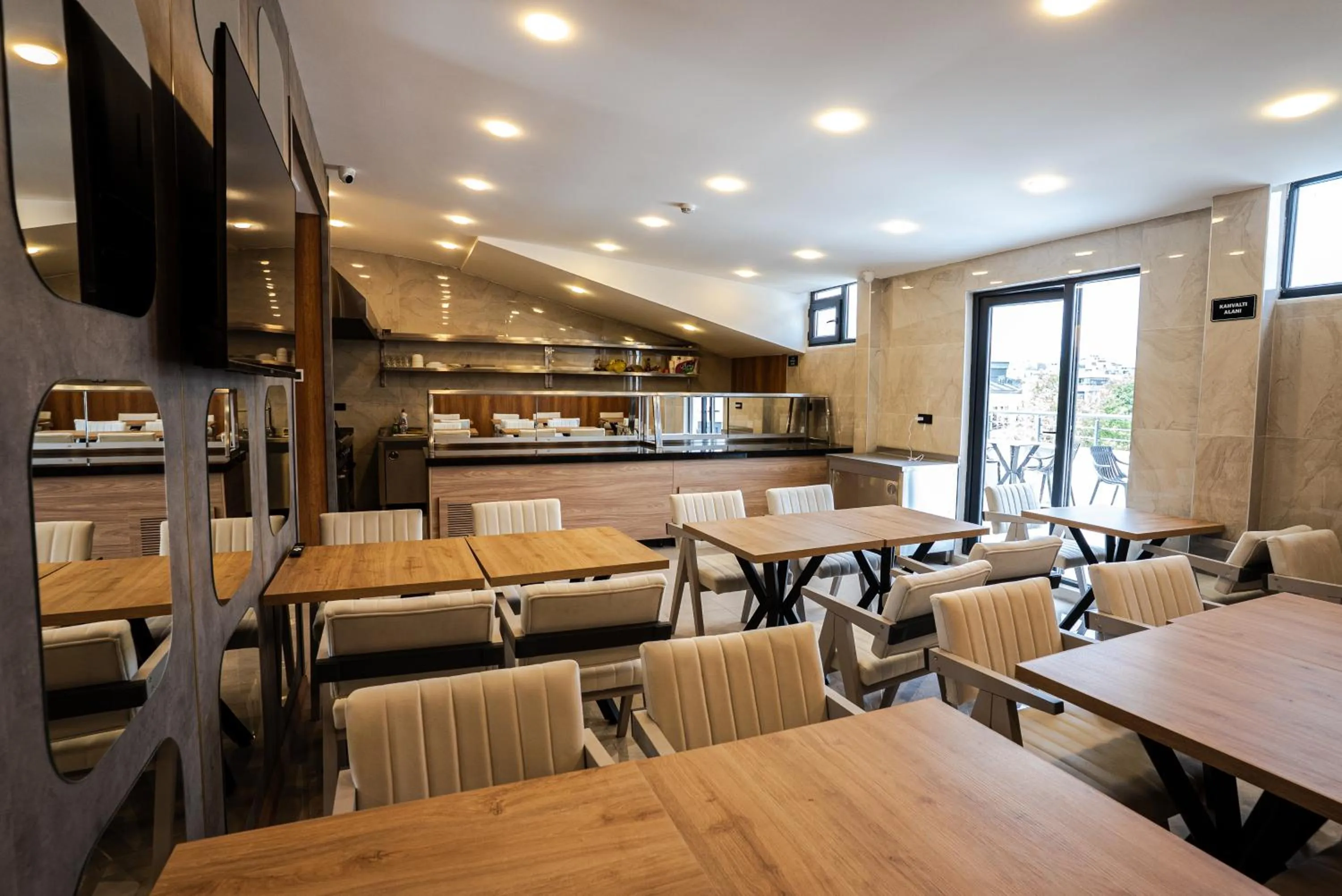 Kemer City Hotel İstanbul Airport